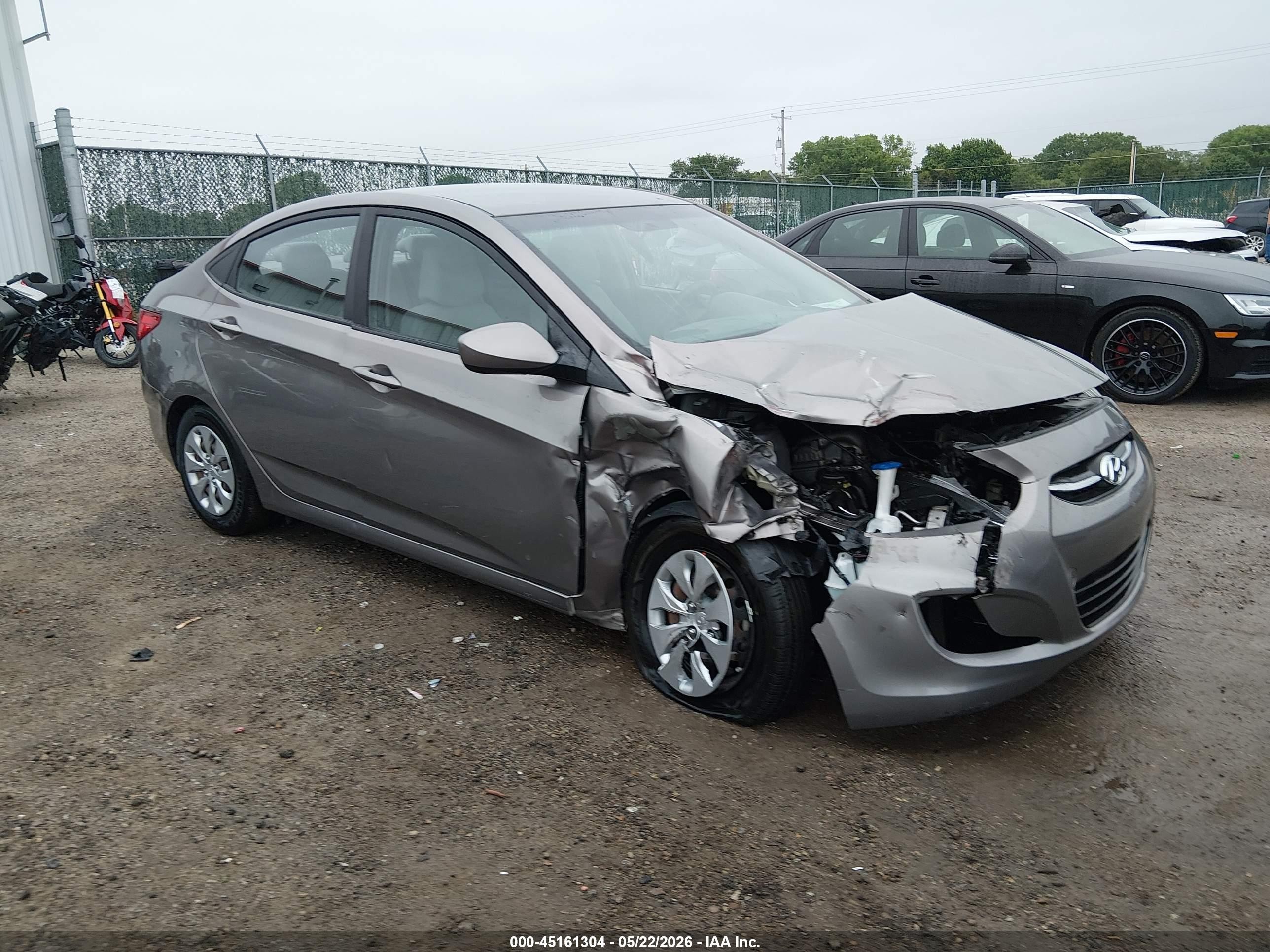 2017 Hyundai Accent SE, VIN KMHCT4AE0HU376753 — Фото с аукциона 1 of 5