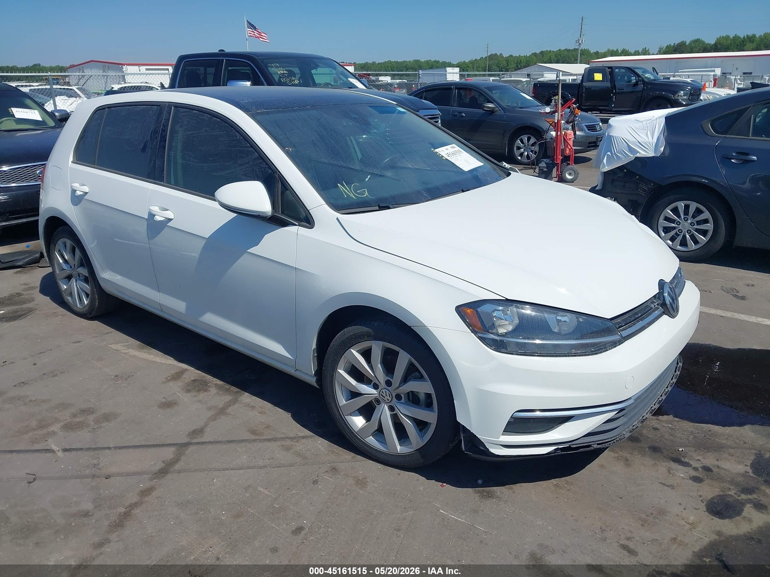 2019 Volkswagen Golf S, VIN 3VWG57AU0KM028694 — Front end