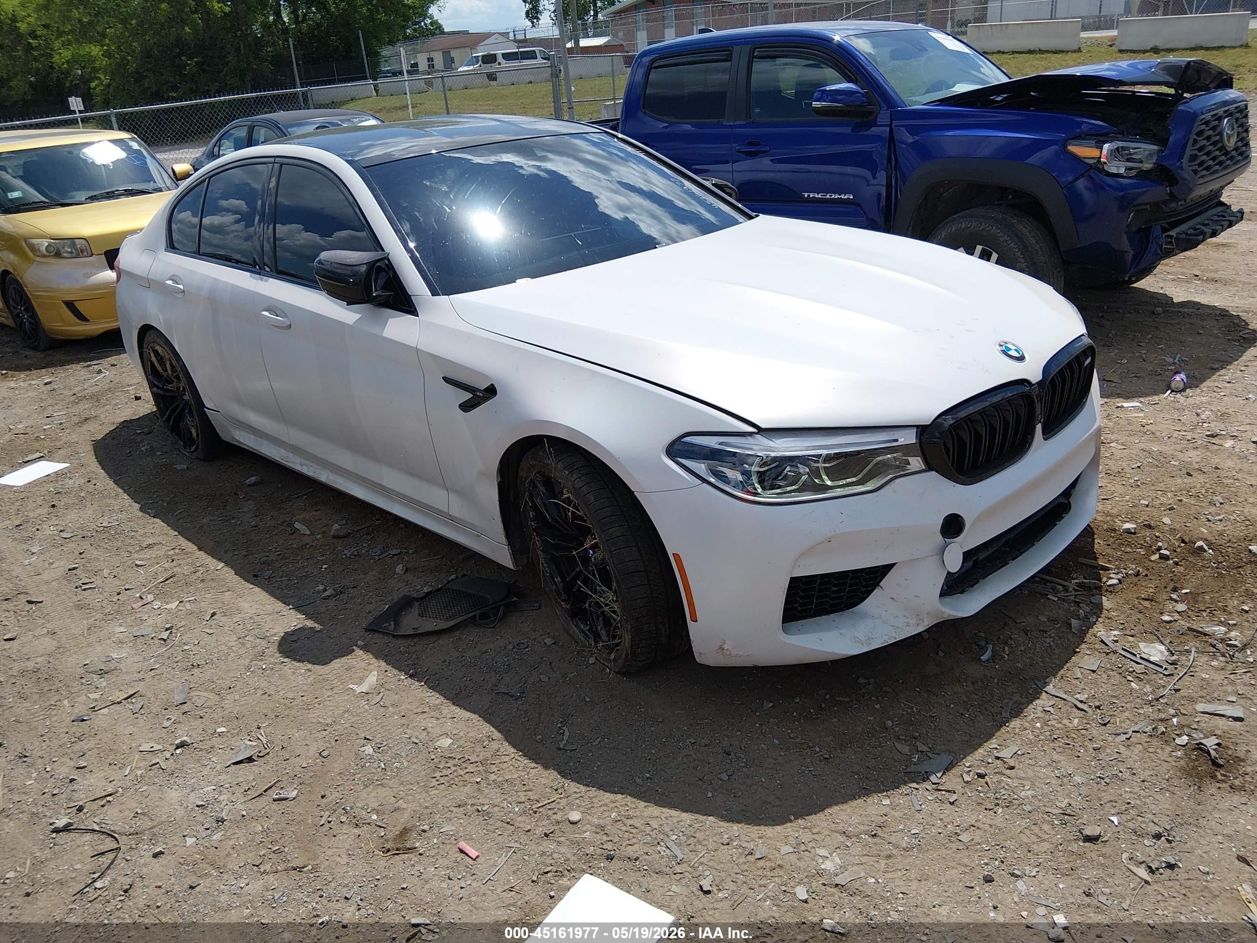 2020 BMW M5, VIN WBSJF0C09LCD38932 — Перед