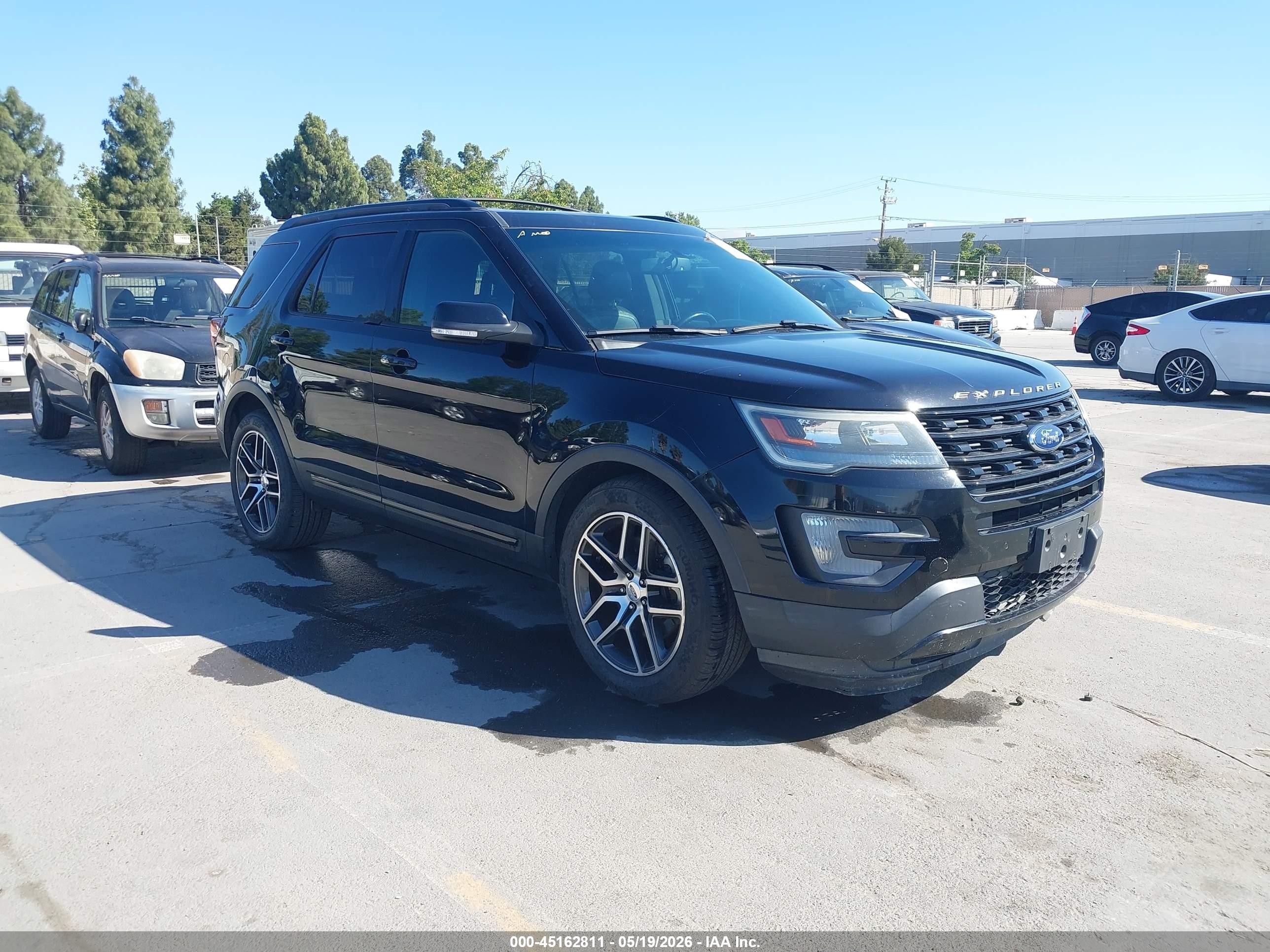 2016 Ford Explorer Sport, VIN 1FM5K8GT6GGC24630 — Vandalism