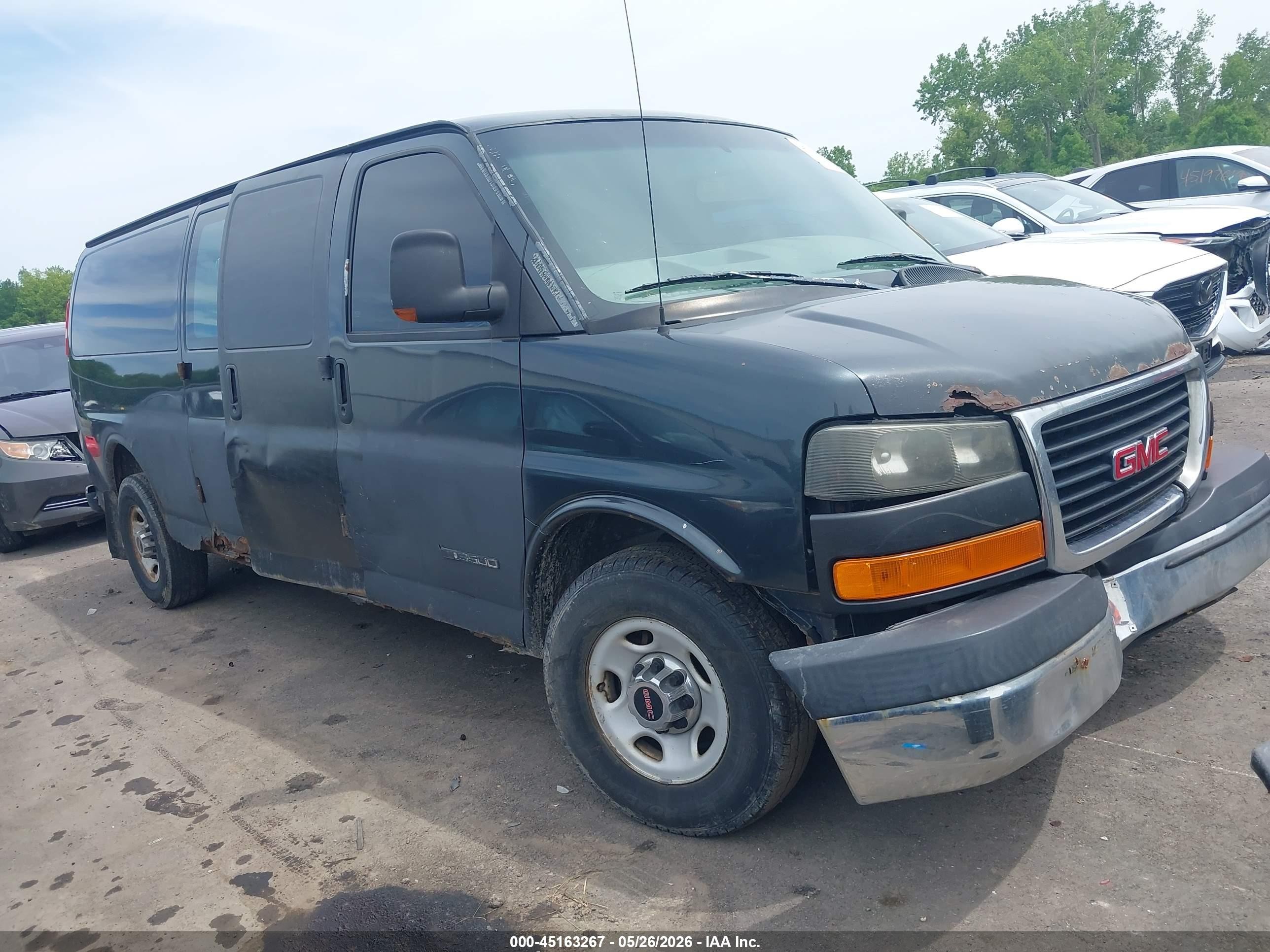 2004 GMC Savana Cargo, VIN 1GTHG39U341247261 — All over