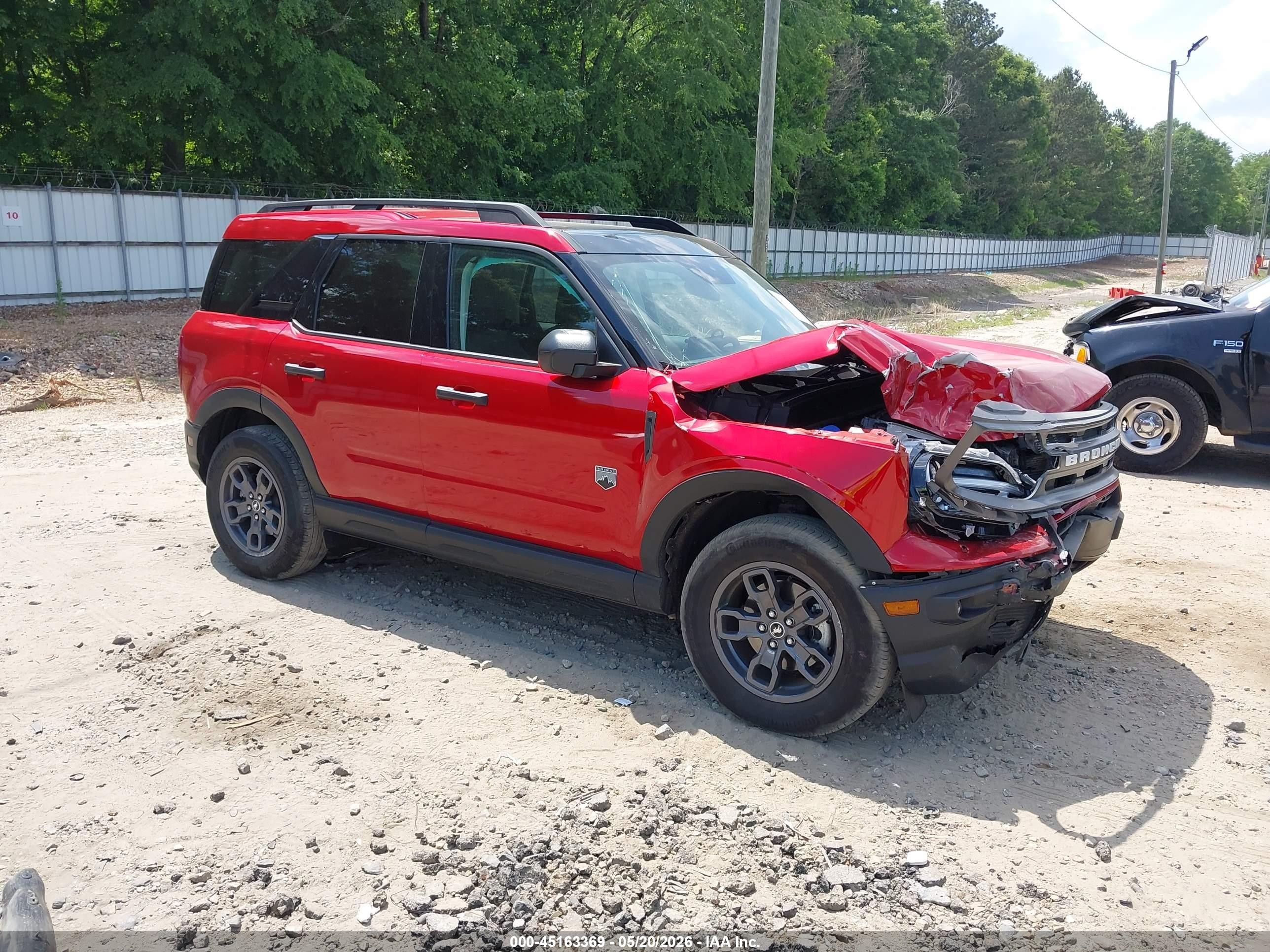 2024 Ford Bronco Sport Big Bend, VIN 3FMCR9B66RRE10304 — Front end