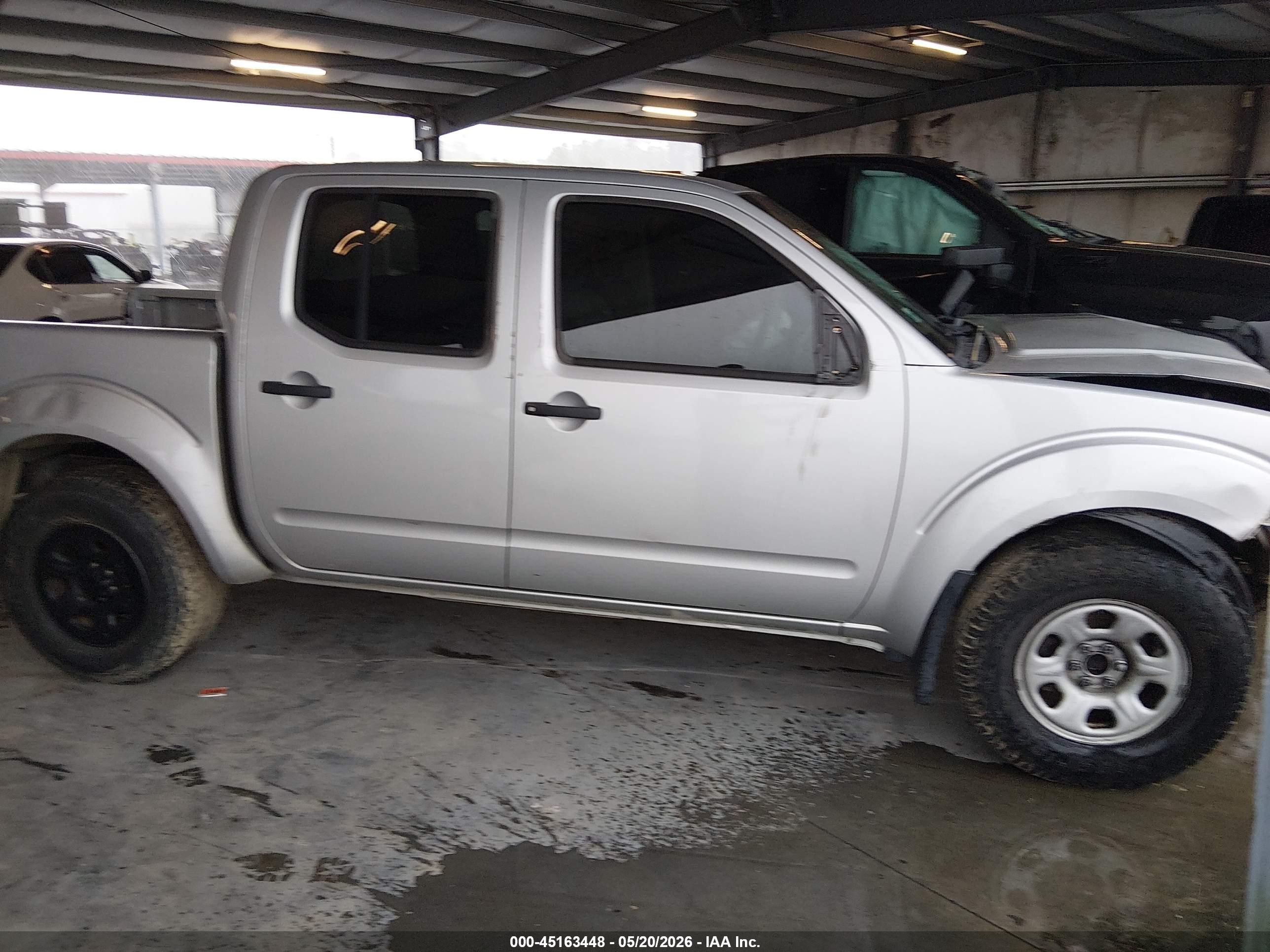 2017 Nissan Frontier SV, VIN 1N6DD0ER5HN773524 — Front end