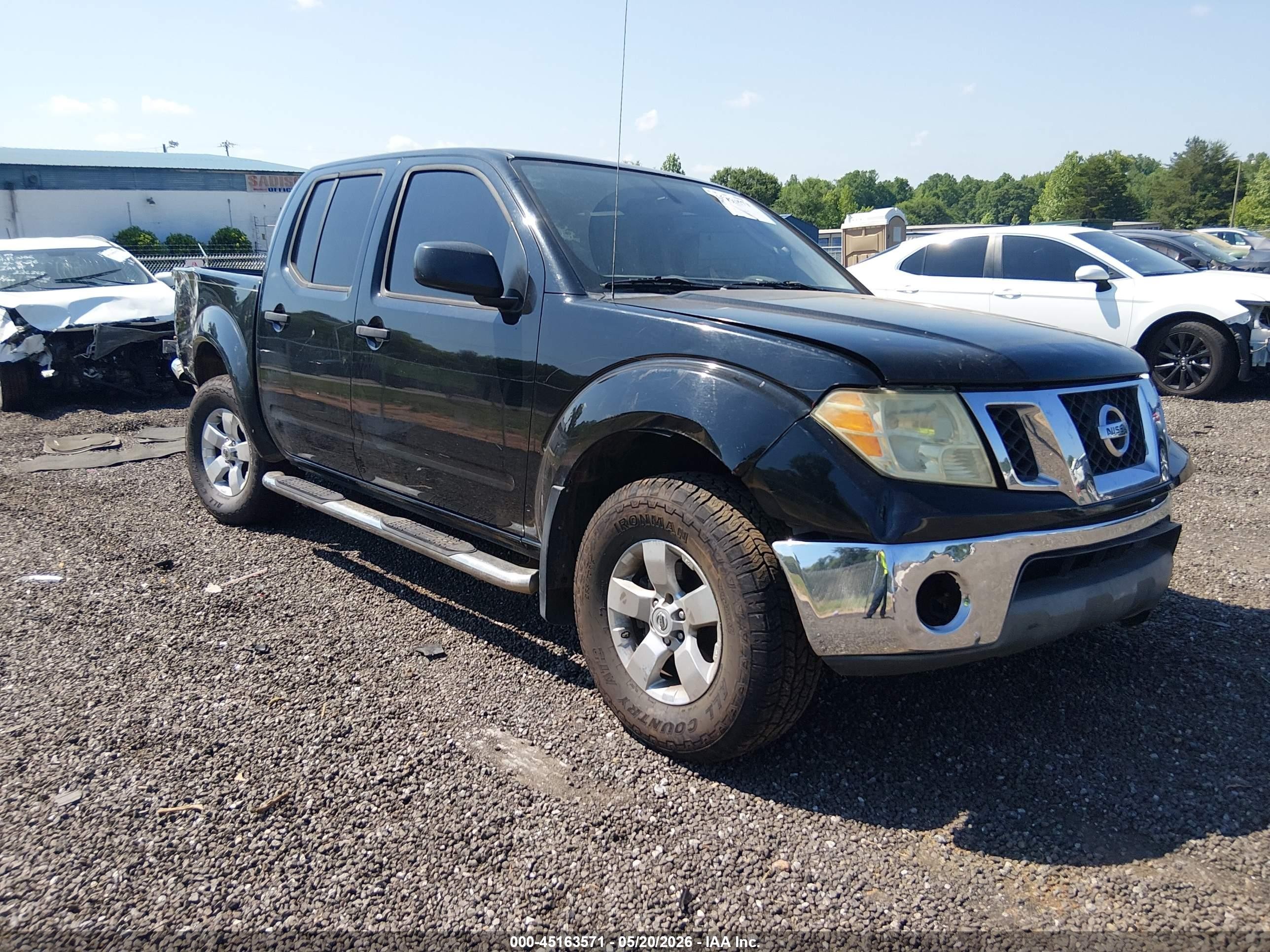 2011 Nissan Frontier SV, VIN 1N6AD0ER5BC421341 — Side