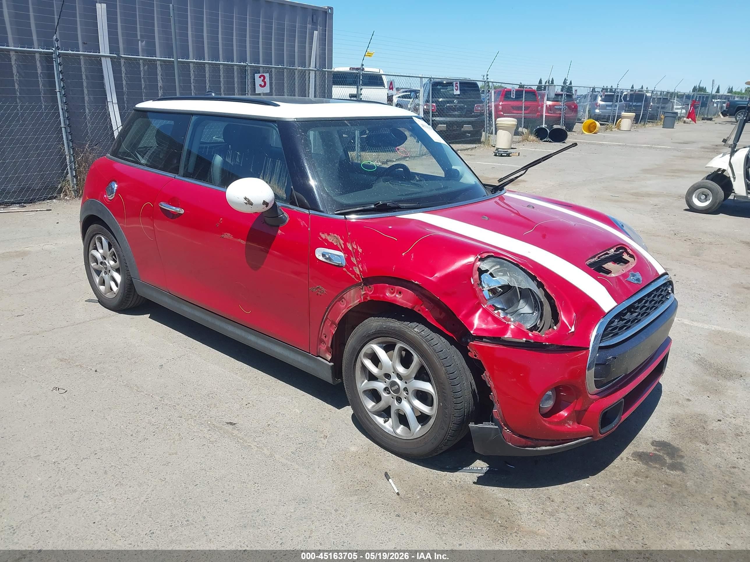 2017 MINI Hardtop Cooper S, VIN WMWXP7C55H3B93850 — Front end