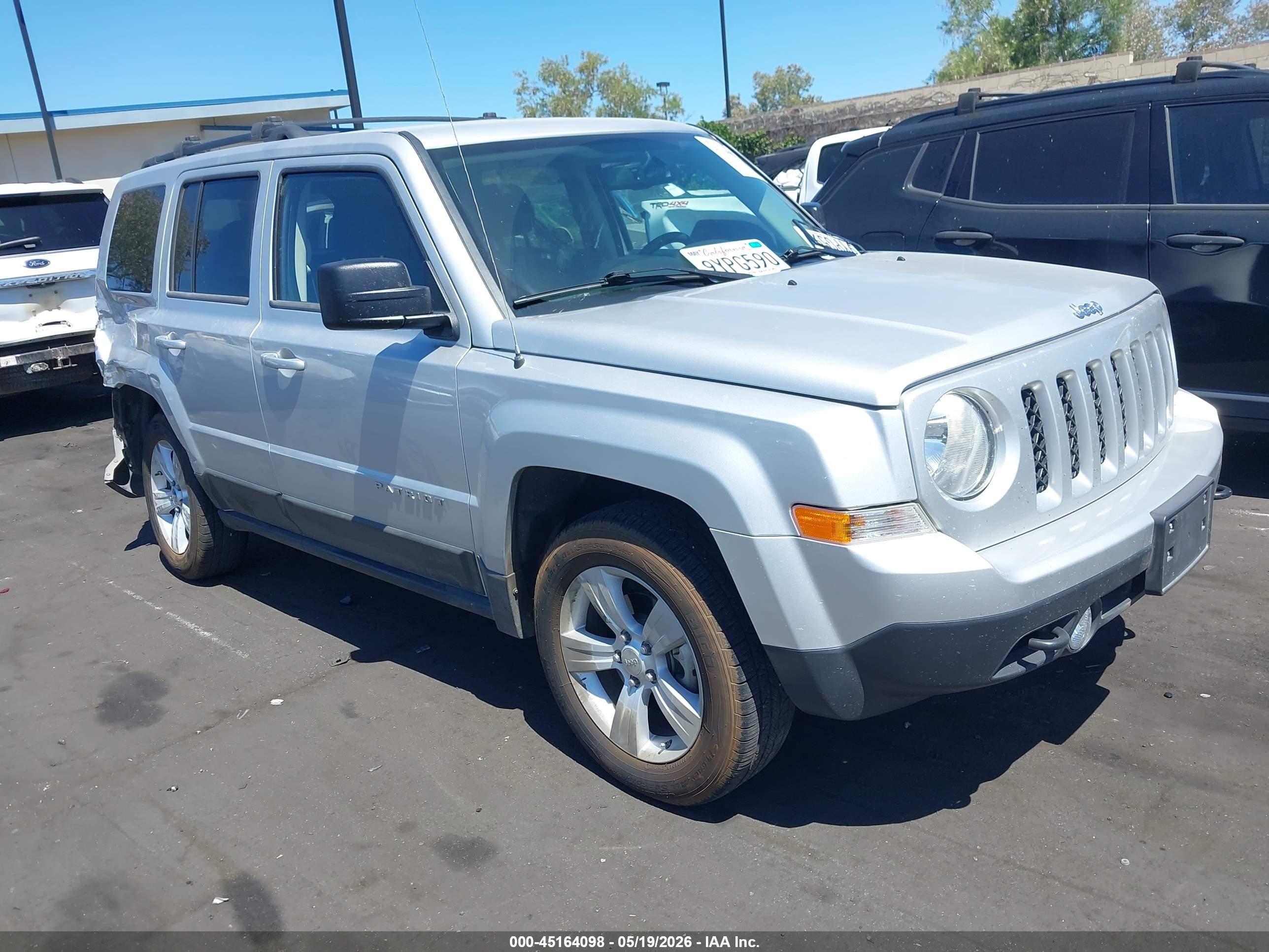 2011 Jeep Patriot Sport, VIN 1J4NF1GB1BD201946 — Rear end