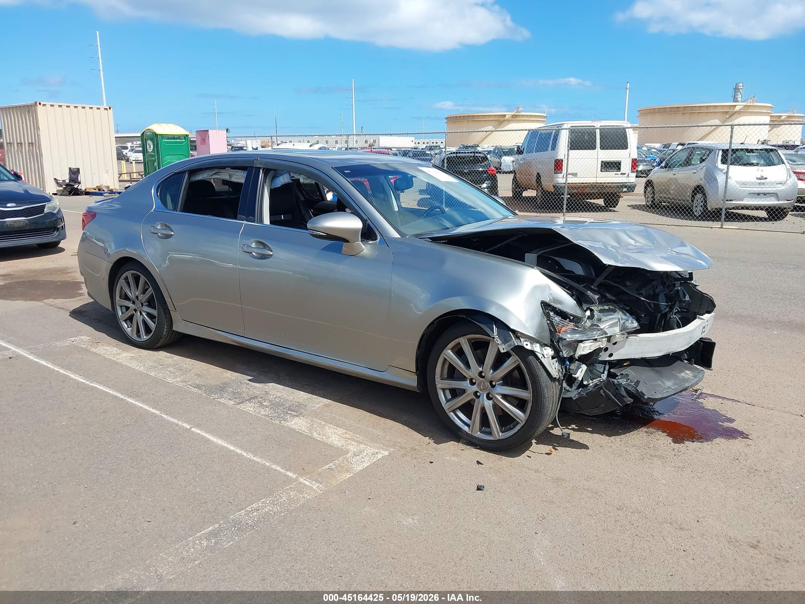 2015 Lexus GS 350, VIN JTHBE1BL3FA000177 — Front end