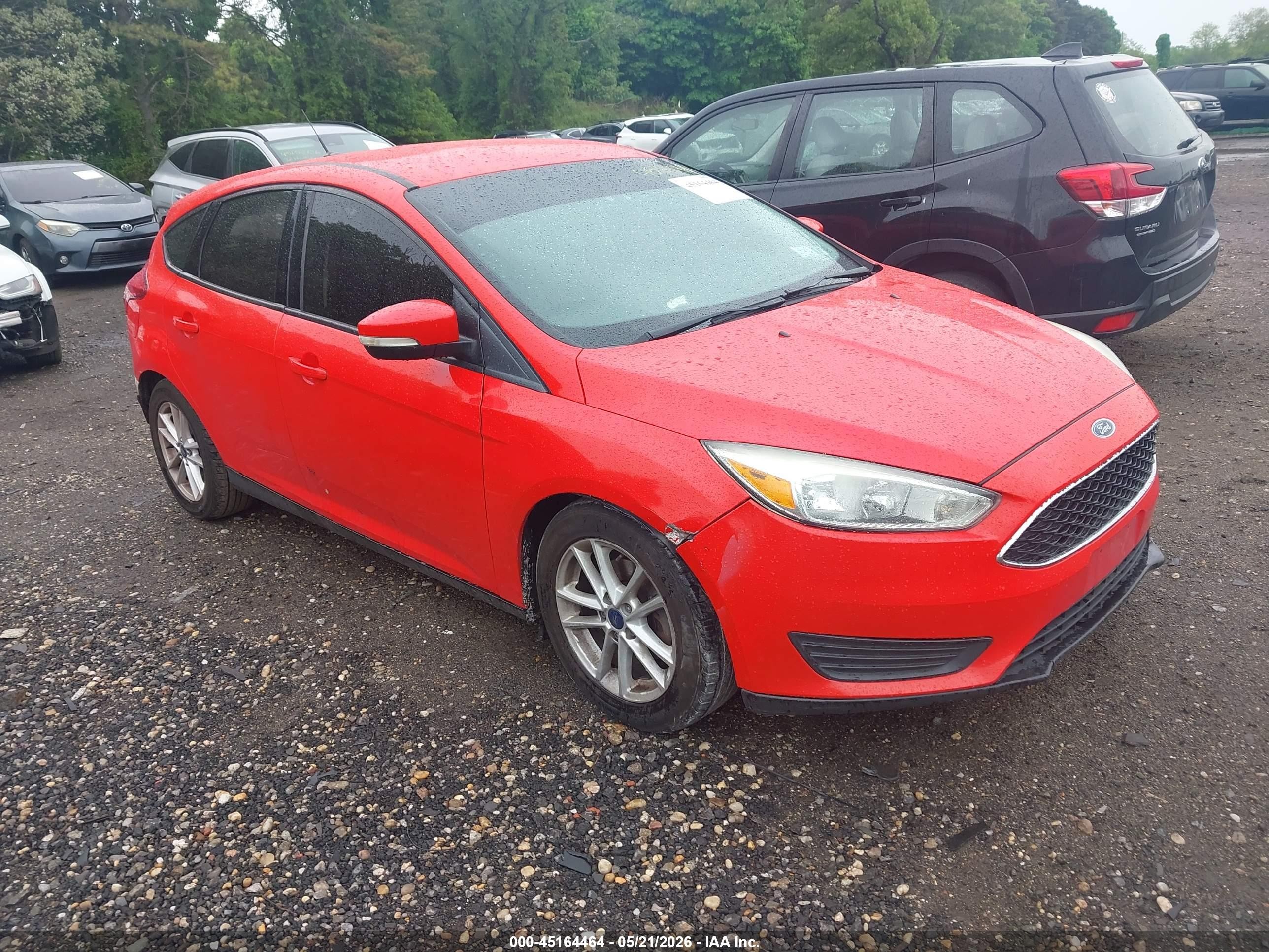 2015 Ford Focus SE, VIN 1FADP3K2XFL253319 — Rear end