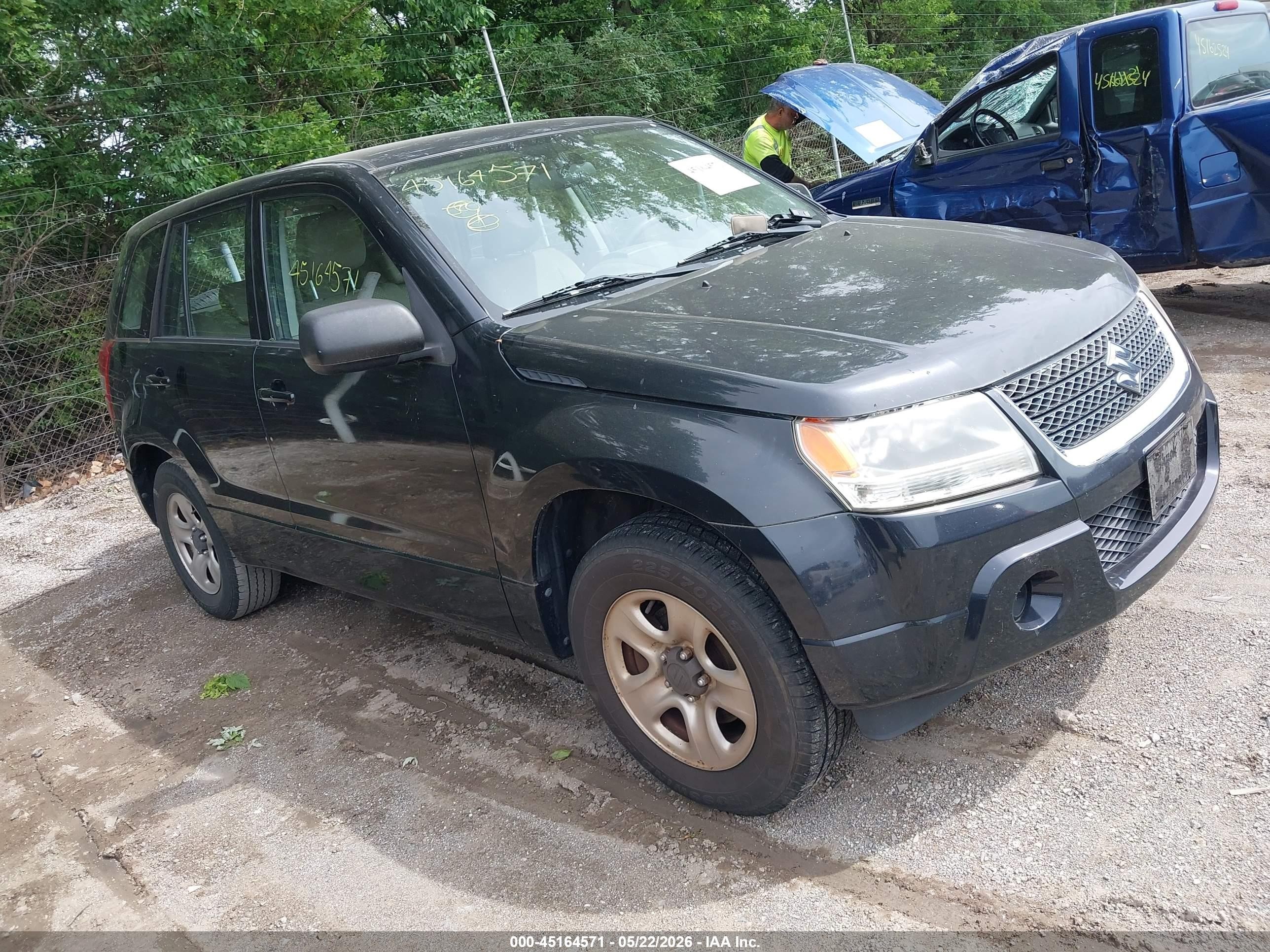 2010 Suzuki Grand Vitara, VIN JS3TE0D18A4100053 — Normal wear