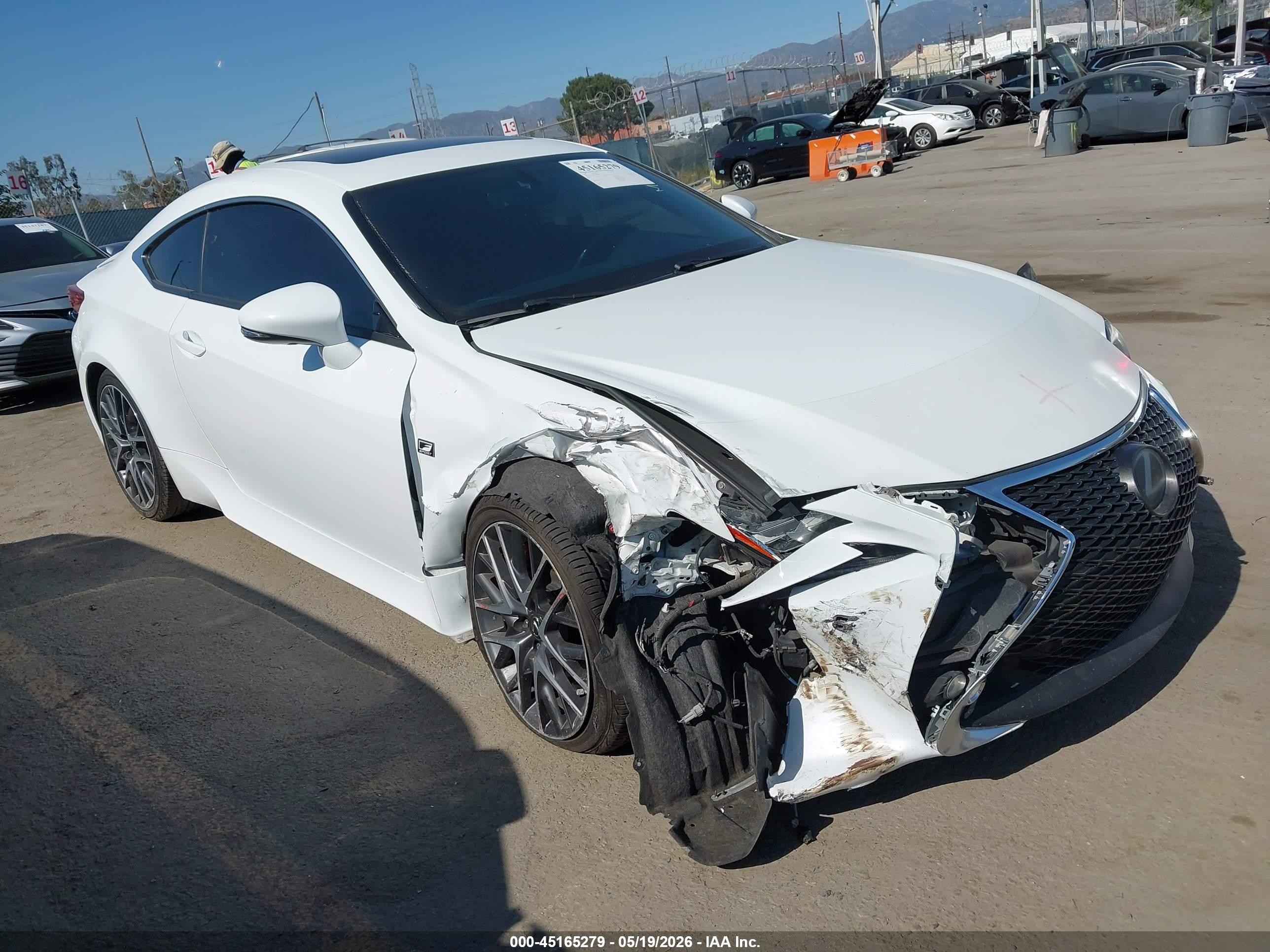 2017 Lexus RC 200t F Sport, VIN JTHHA5BC1H5006522 — Front end