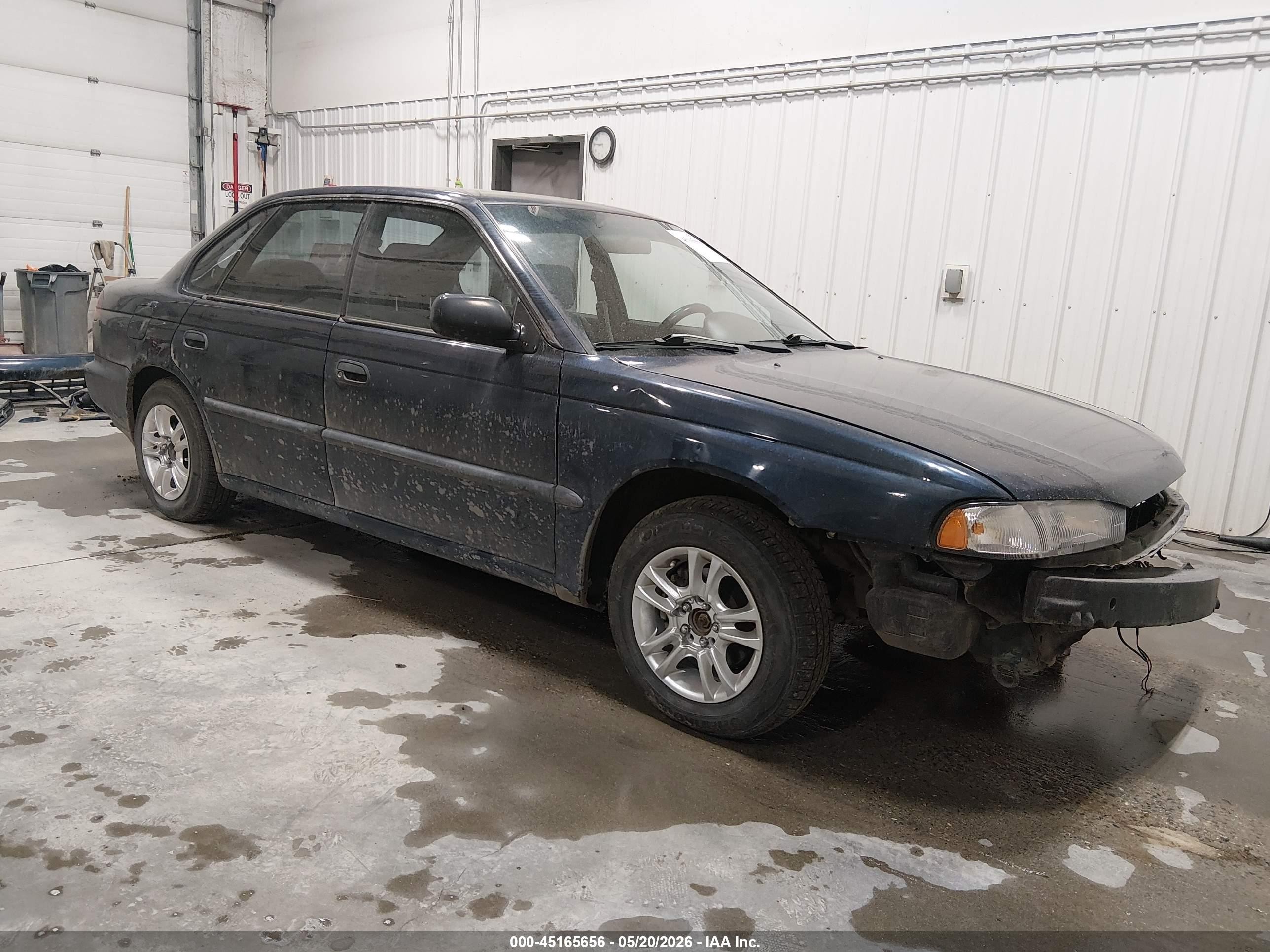 1998 Subaru Legacy L, VIN 4S3BD4356W7200974 — Перед