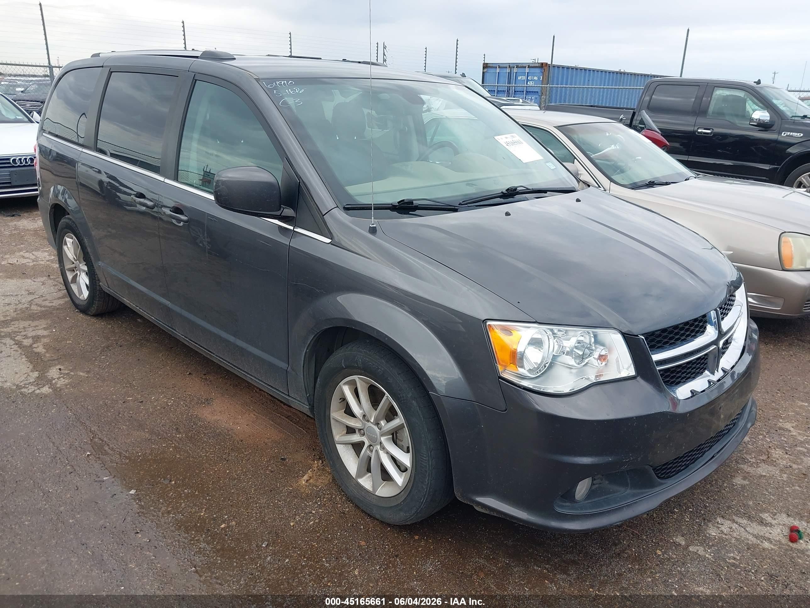 2018 Dodge Grand Caravan SXT, VIN 2C4RDGCG3JR299505 — All over