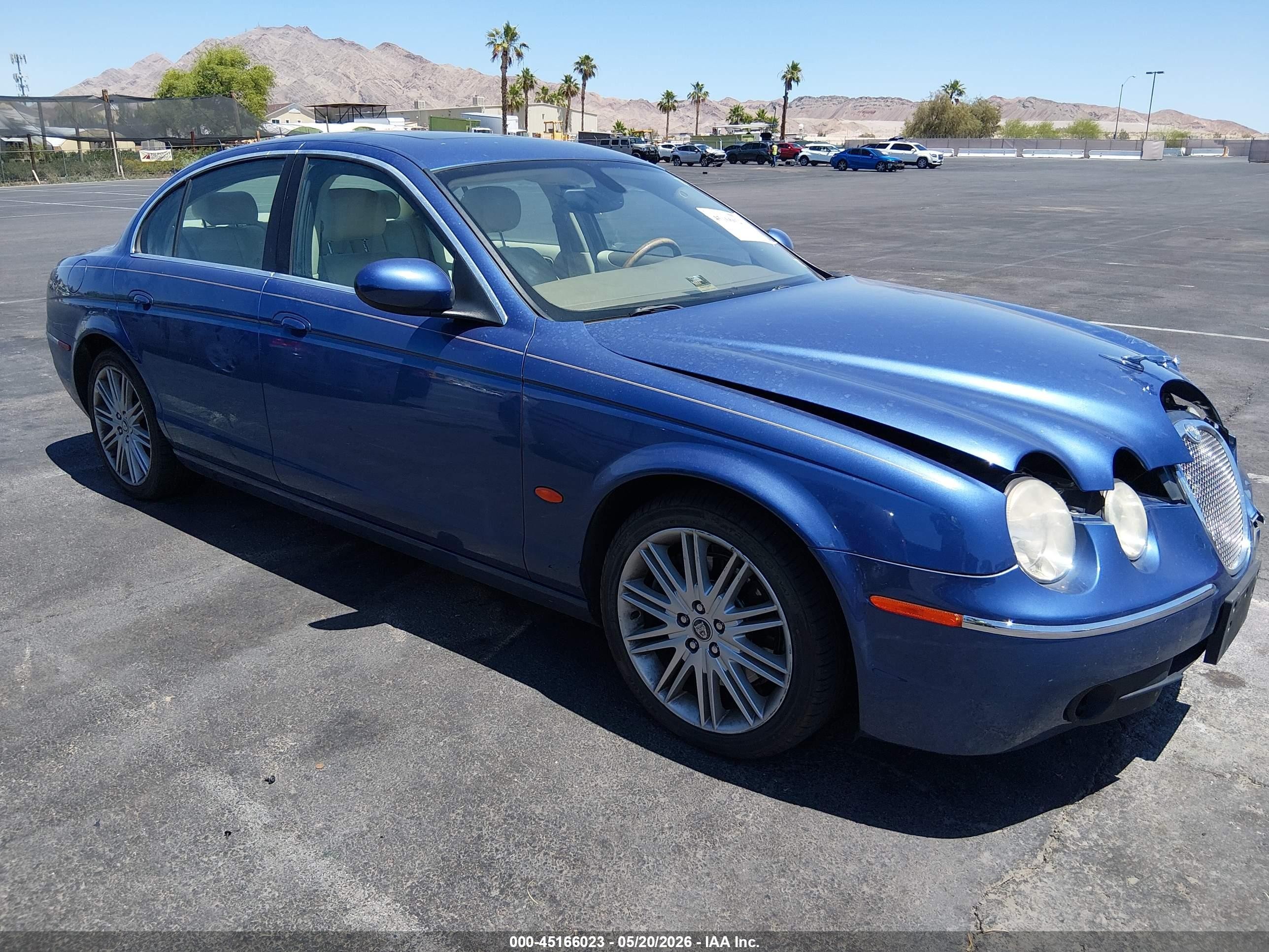 2006 Jaguar S-Type 3, VIN SAJWA01A96FN61108 — Перед