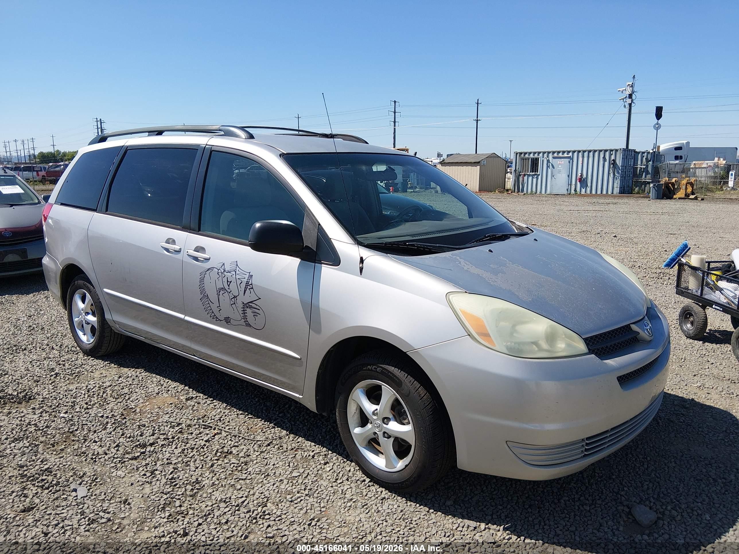 2004 Toyota Sienna LE, VIN 5TDZA23CX4S100244 — Normal wear