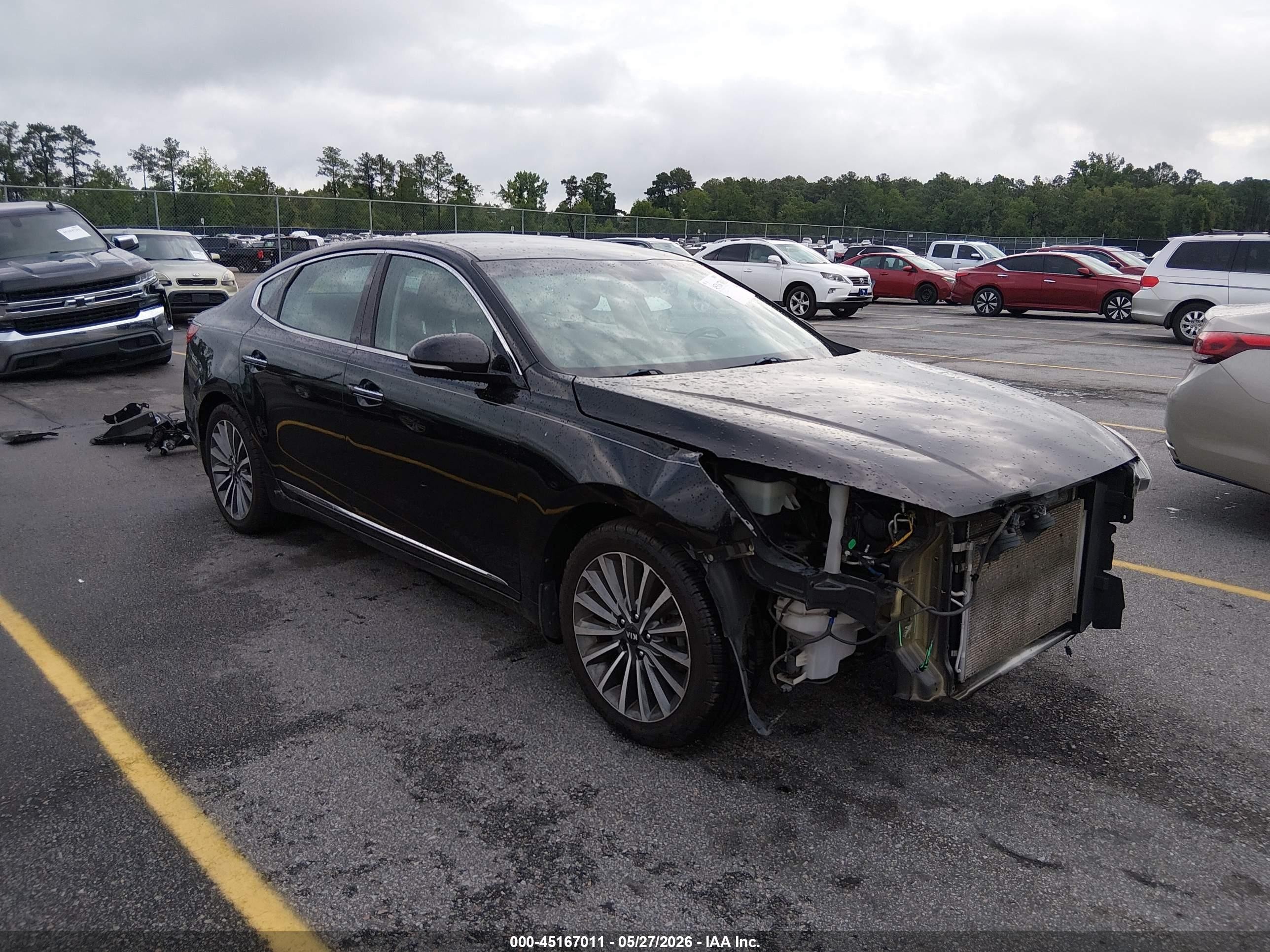 2017 Kia Cadenza Premium, VIN KNALB4J12H5066602 — Front end