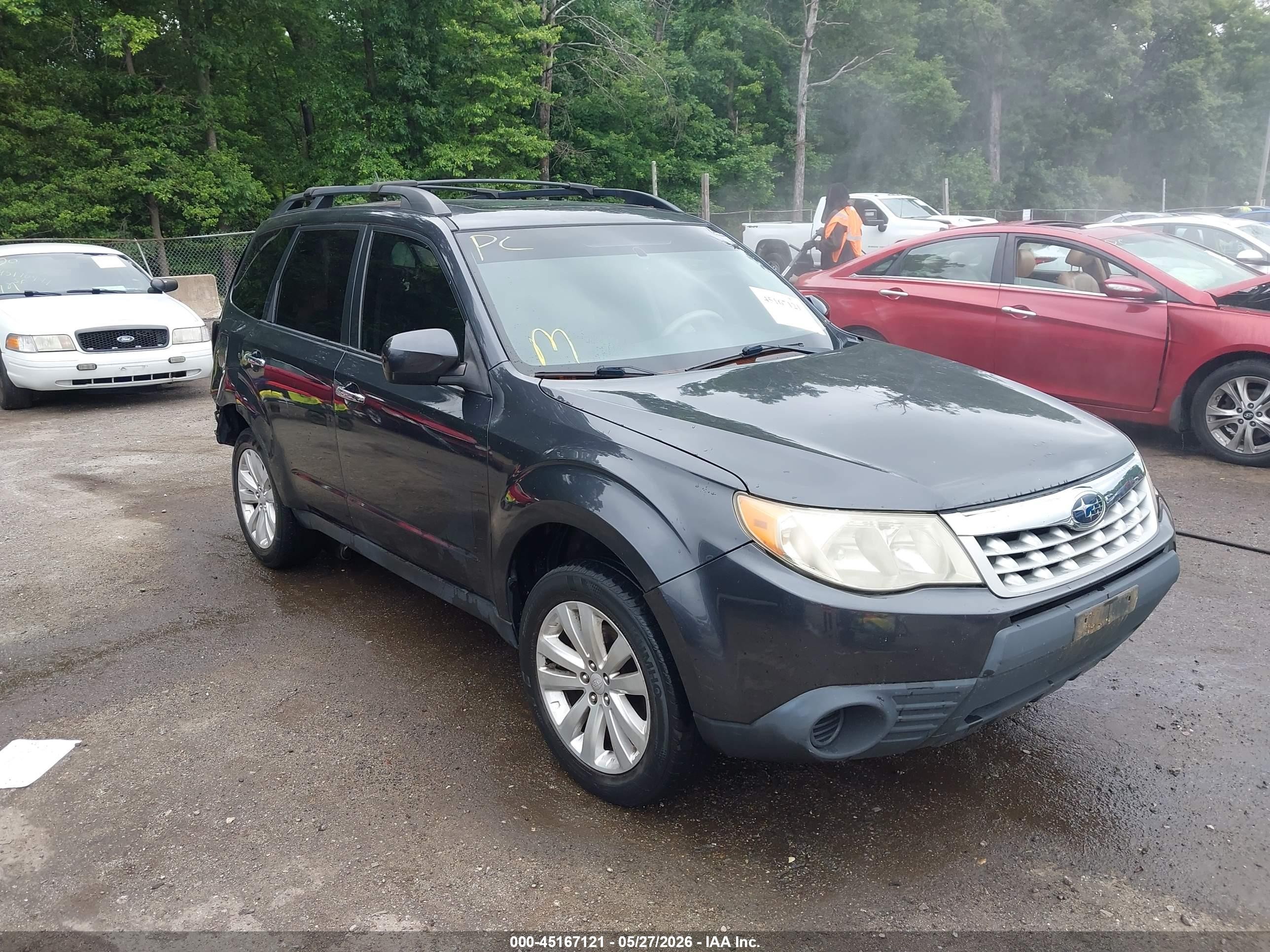 2012 Subaru Forester X Premium, VIN JF2SHADC4CH432688 — Rear end