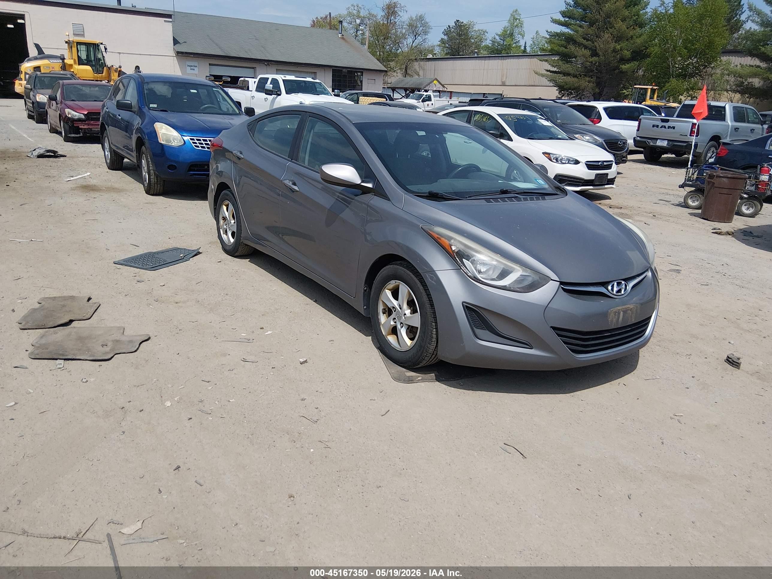 2014 Hyundai Elantra SE, VIN 5NPDH4AE1EH503199 — Normal wear