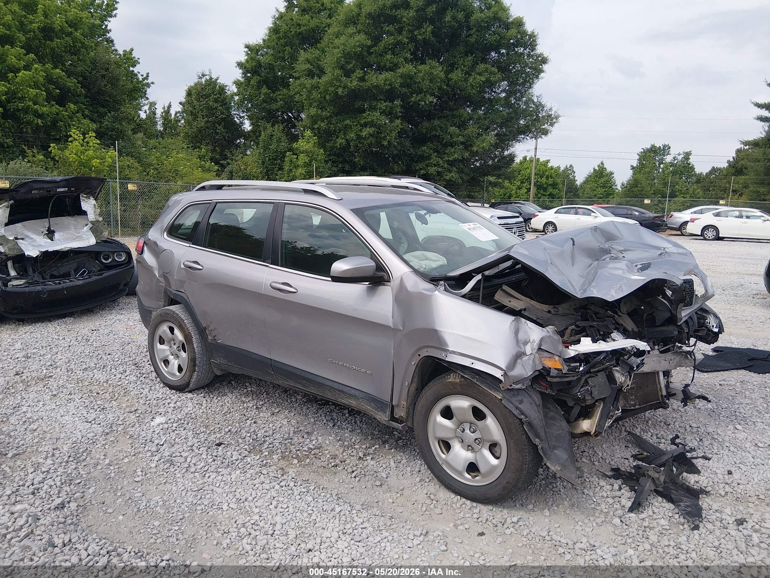 2019 Jeep Cherokee Latitude, VIN 1C4PJLCB7KD109061 — All over
