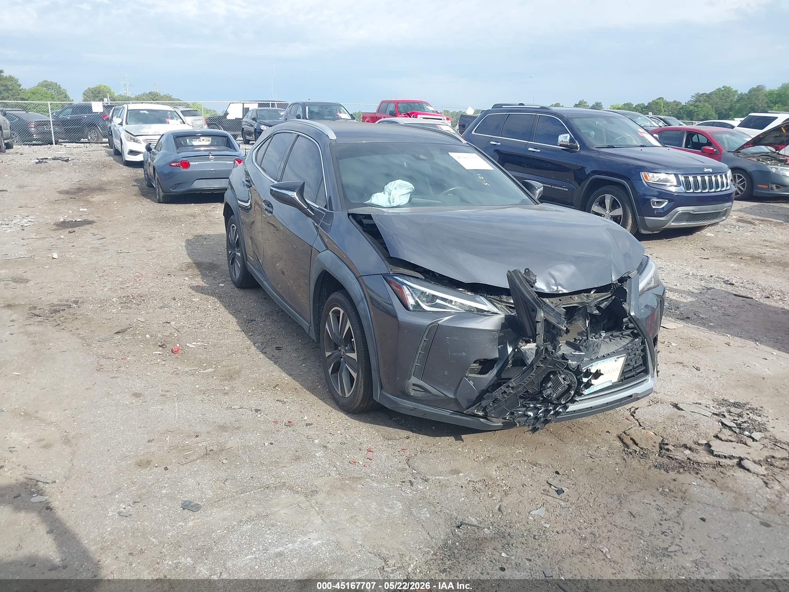 2022 Lexus UX 250h, VIN JTHX9JBH5N2055406 — Перед