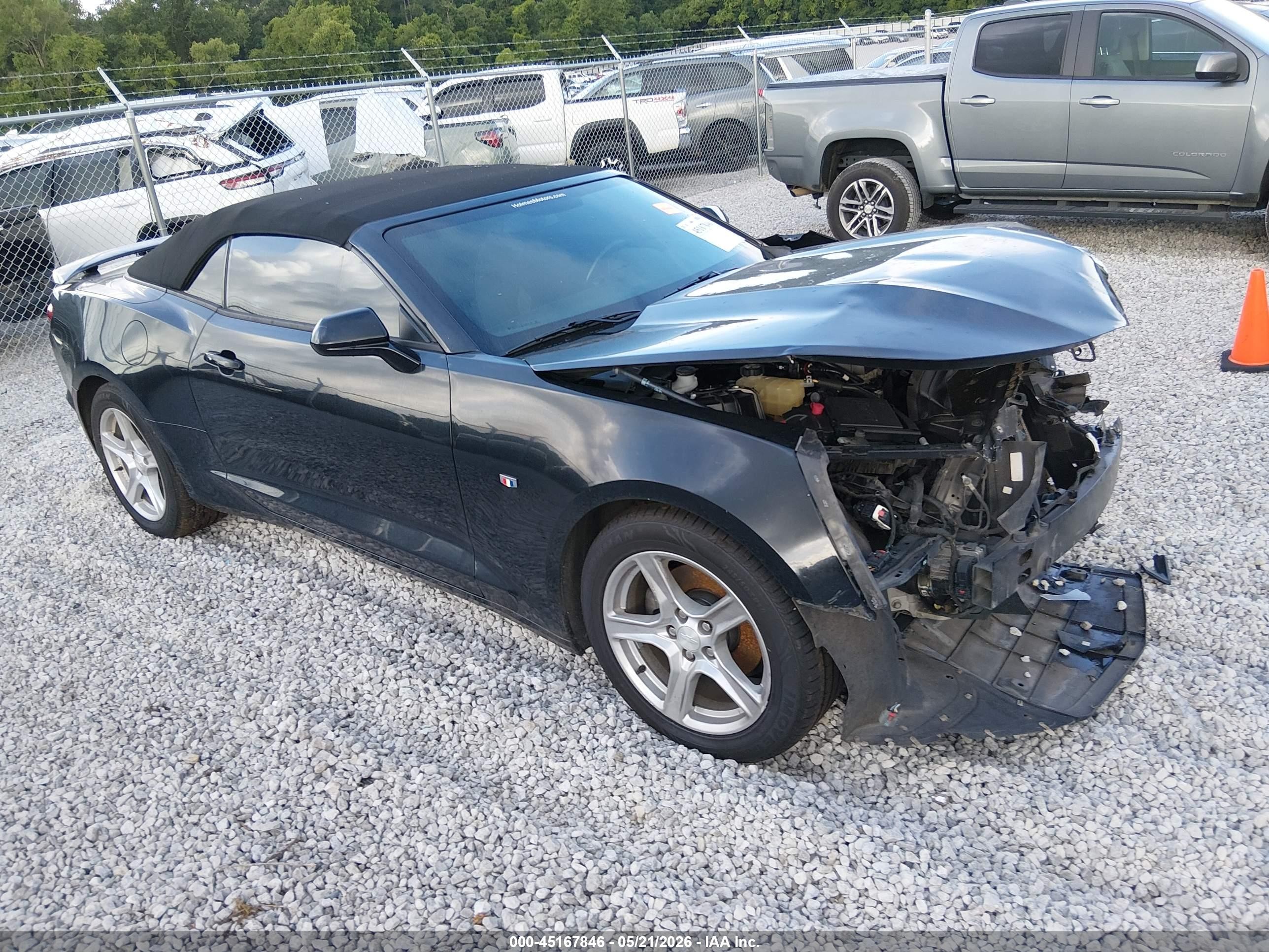 2020 Chevrolet Camaro 1LT, VIN 1G1FB3DX7L0108738 — Front end