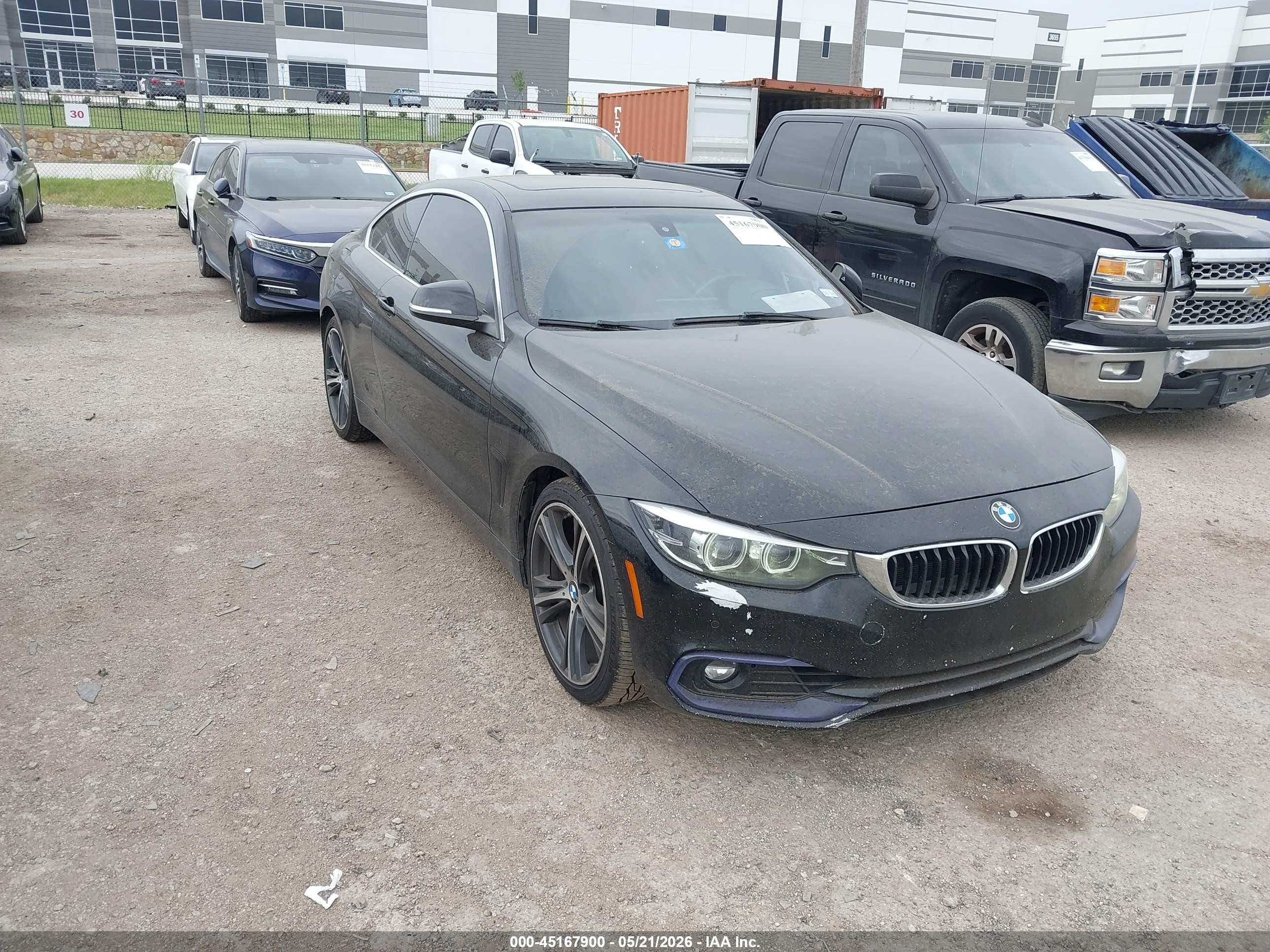 2019 BMW 4 Series 430i, VIN WBA4W3C50KAF91999 — Rear end