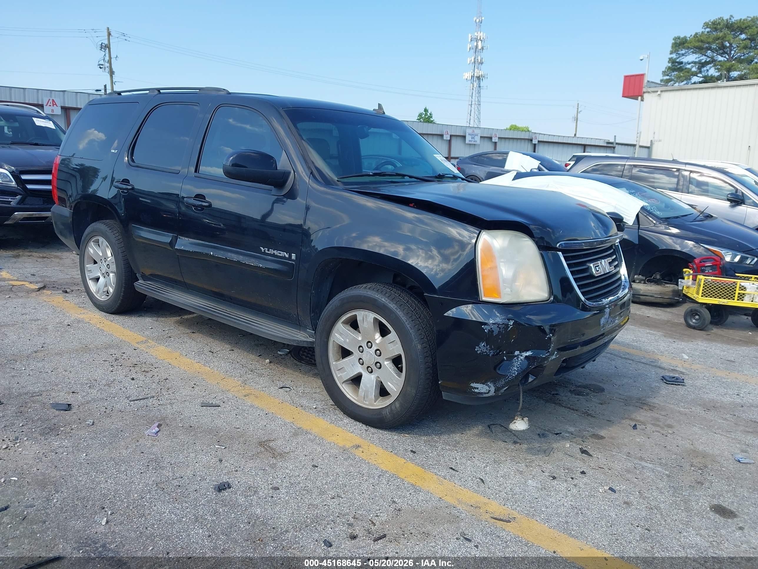 2007 GMC Yukon SLT, VIN 1GKFC13027R344846 — Front end