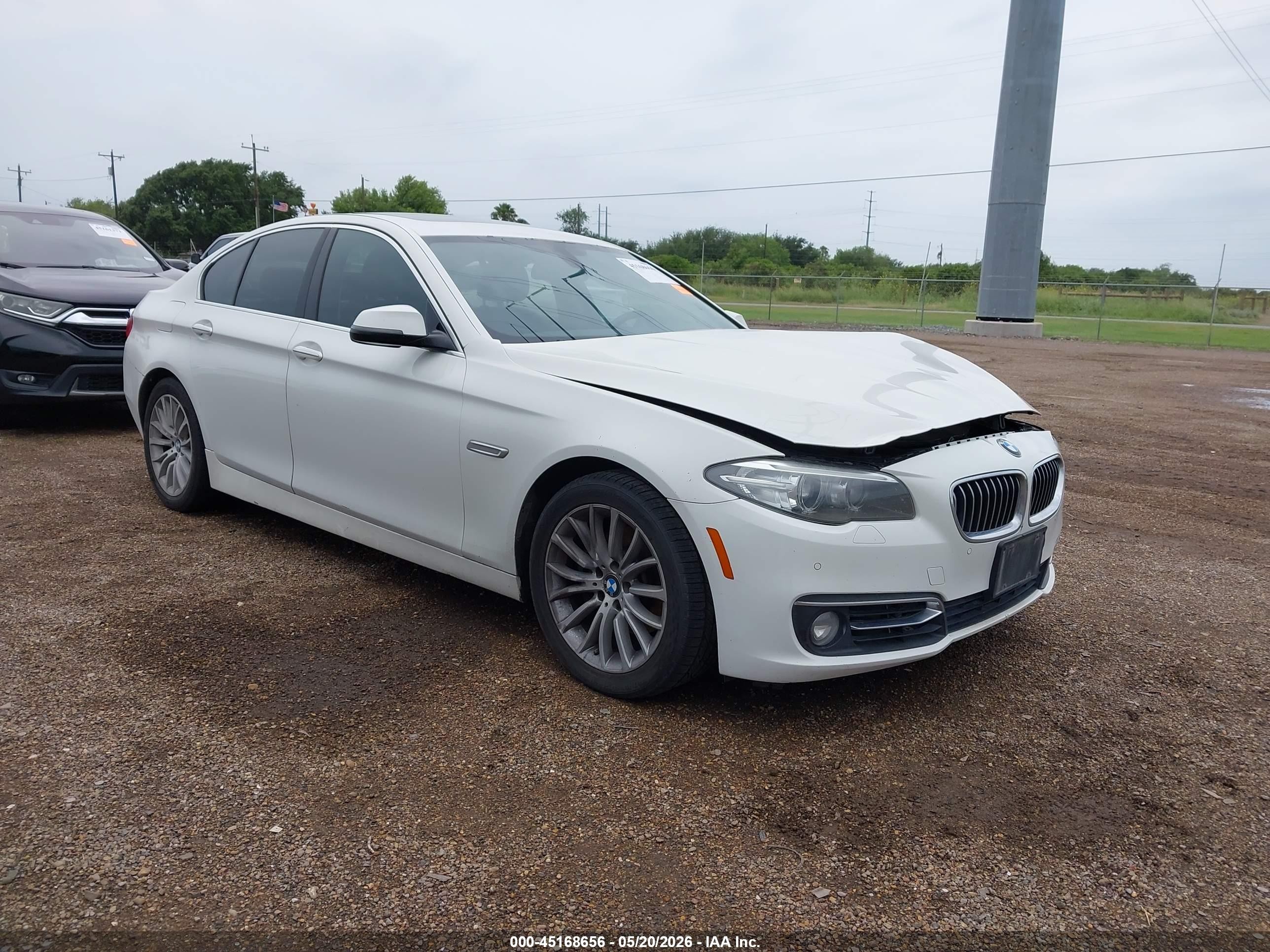 2014 BMW 5 Series 528i, VIN WBA5A5C5XED501840 — Front end
