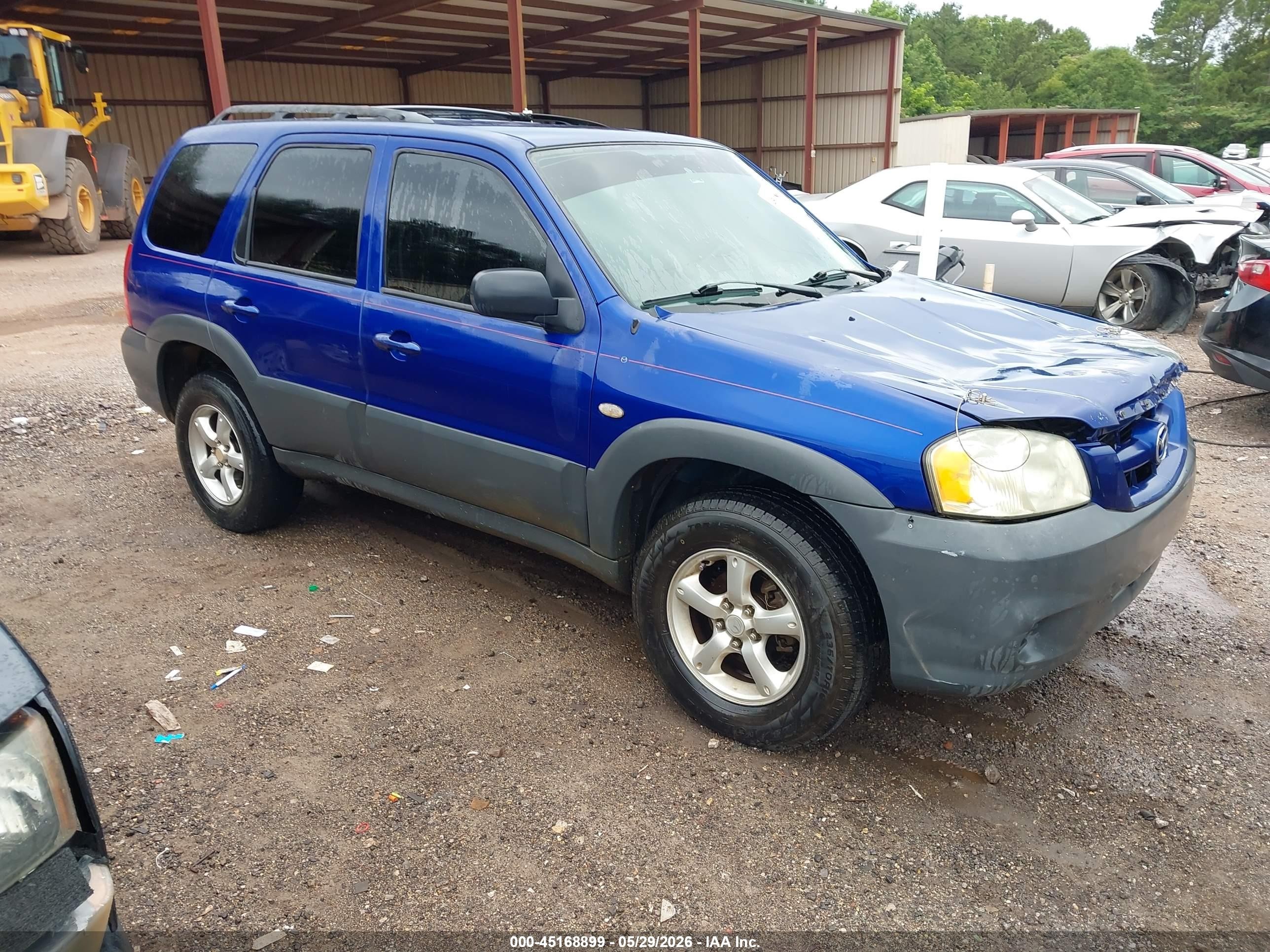 2006 Mazda Tribute i, VIN 4F2YZ02ZX6KM25646 — Перед
