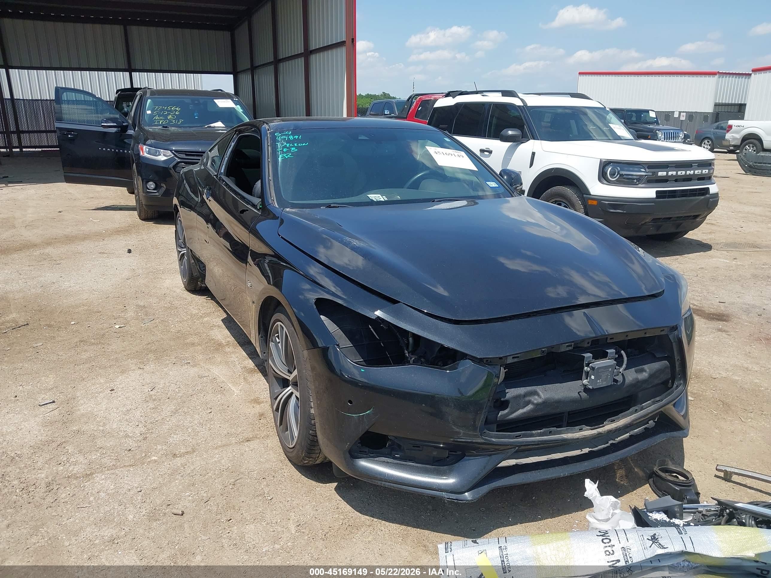 2020 Infiniti Q60 Luxe, VIN JN1EV7EL2LM380042 — Перед