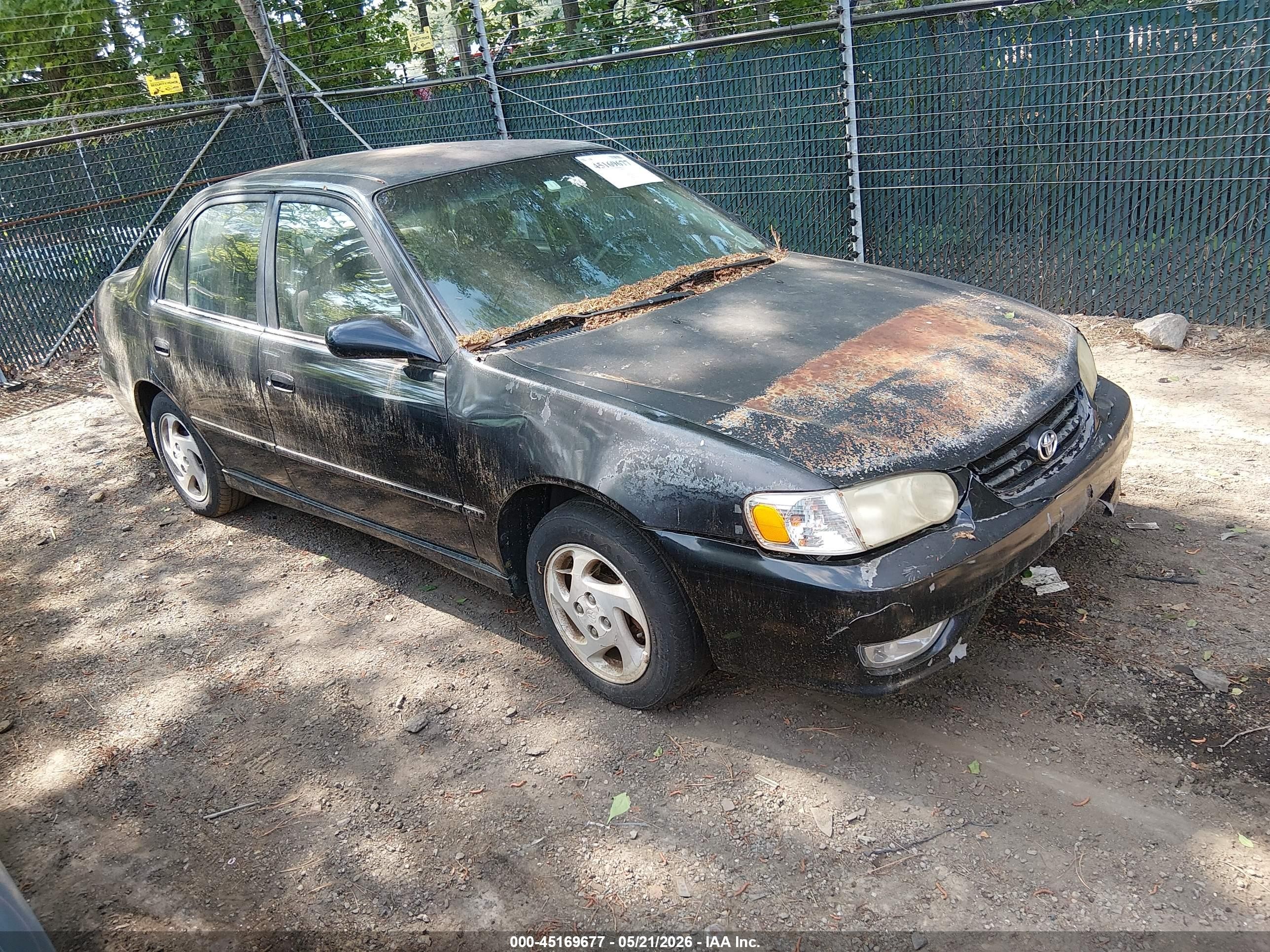 2001 Toyota Corolla LE, VIN 2T1BR12E41C460721 — Normal wear