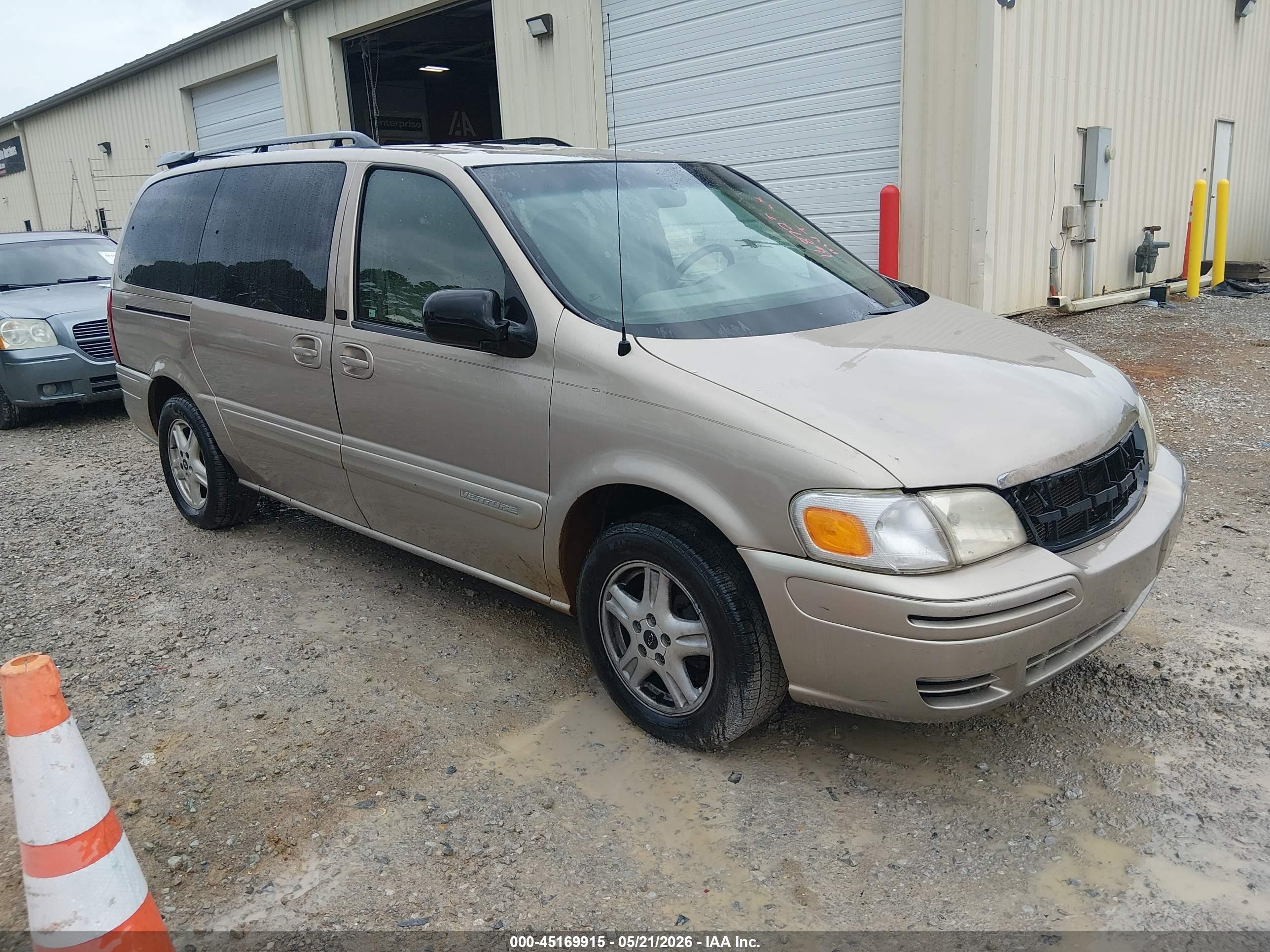 2004 Chevrolet Venture LT, VIN 1GNDX13E54D168720 — All over