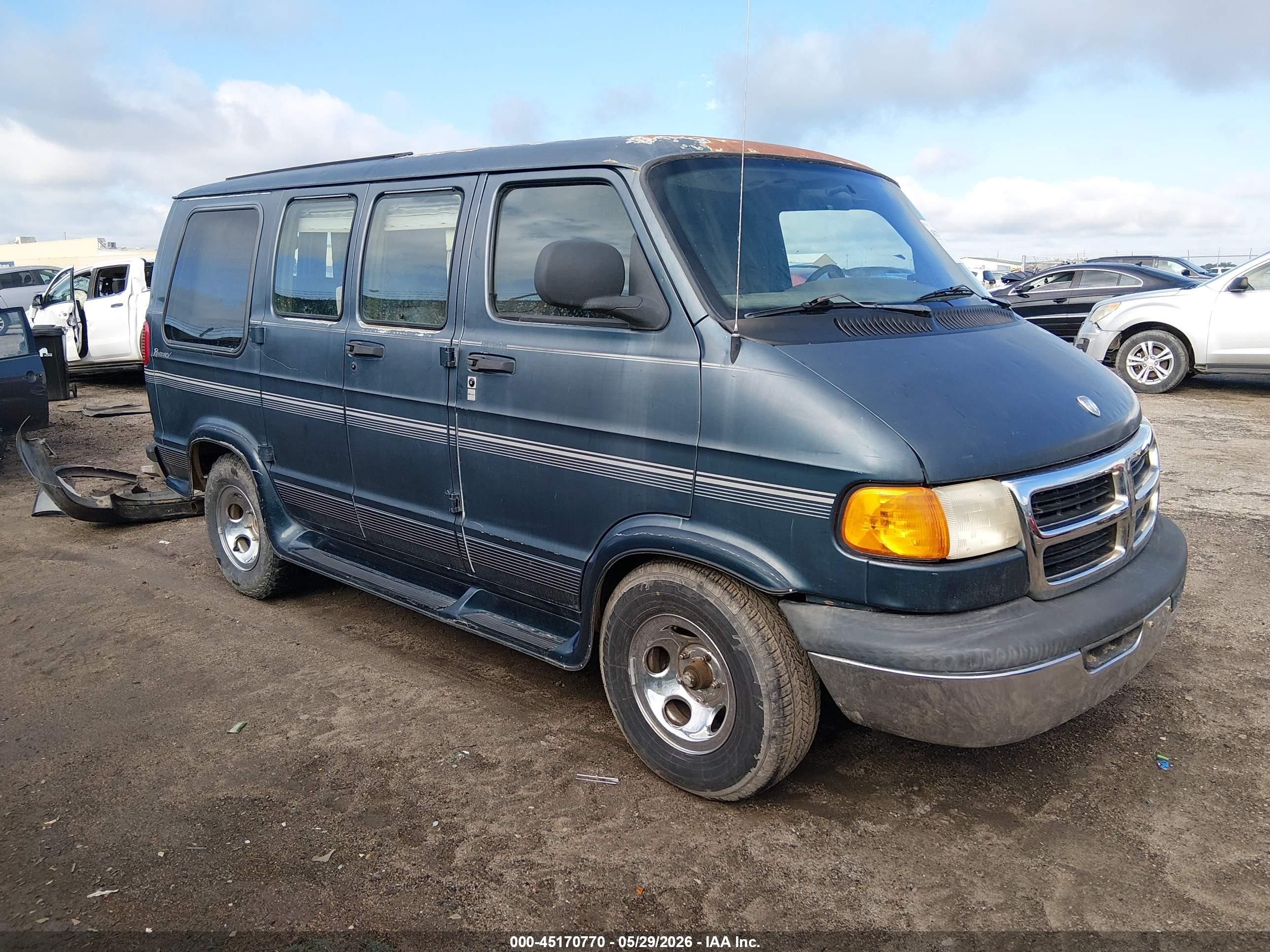 1998 Dodge Cargo, VIN 2B6HB11Y8WK122138 — Normal wear