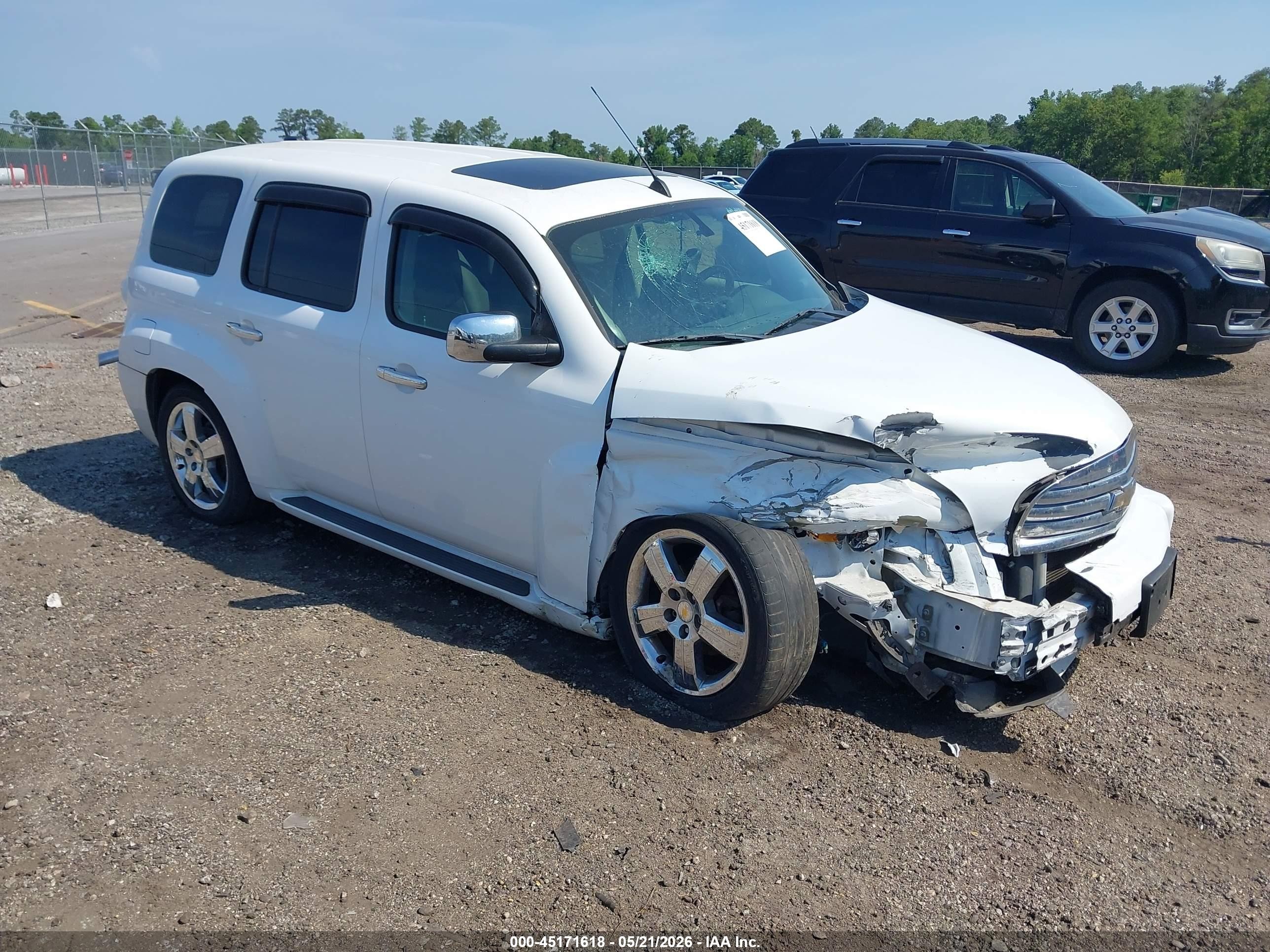 2011 Chevrolet HHR 2LT, VIN 3GNBACFU5BS601957 — Front end