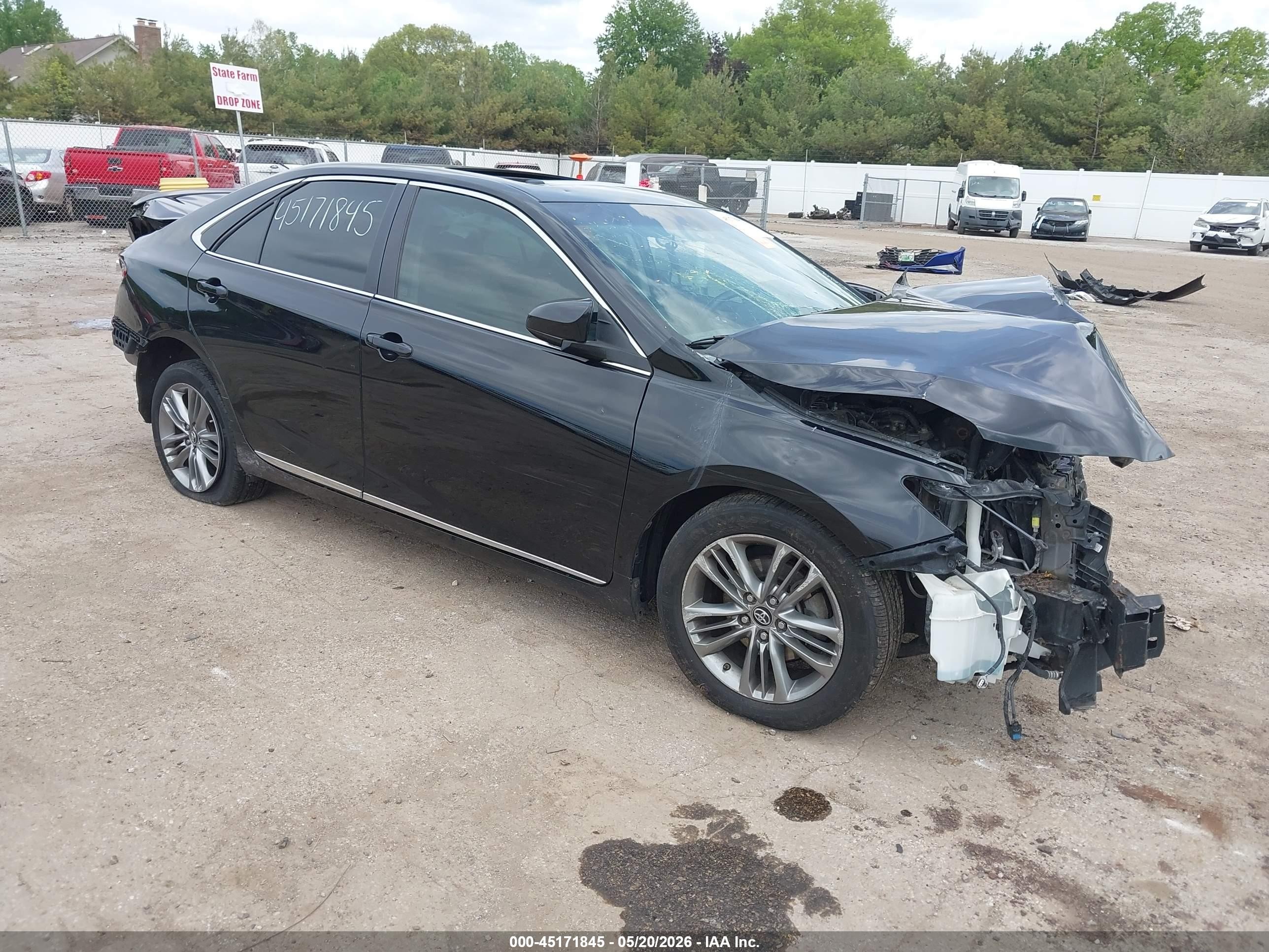 2017 Toyota Camry SE, VIN 4T1BF1FK2HU278002 — По всему кузову