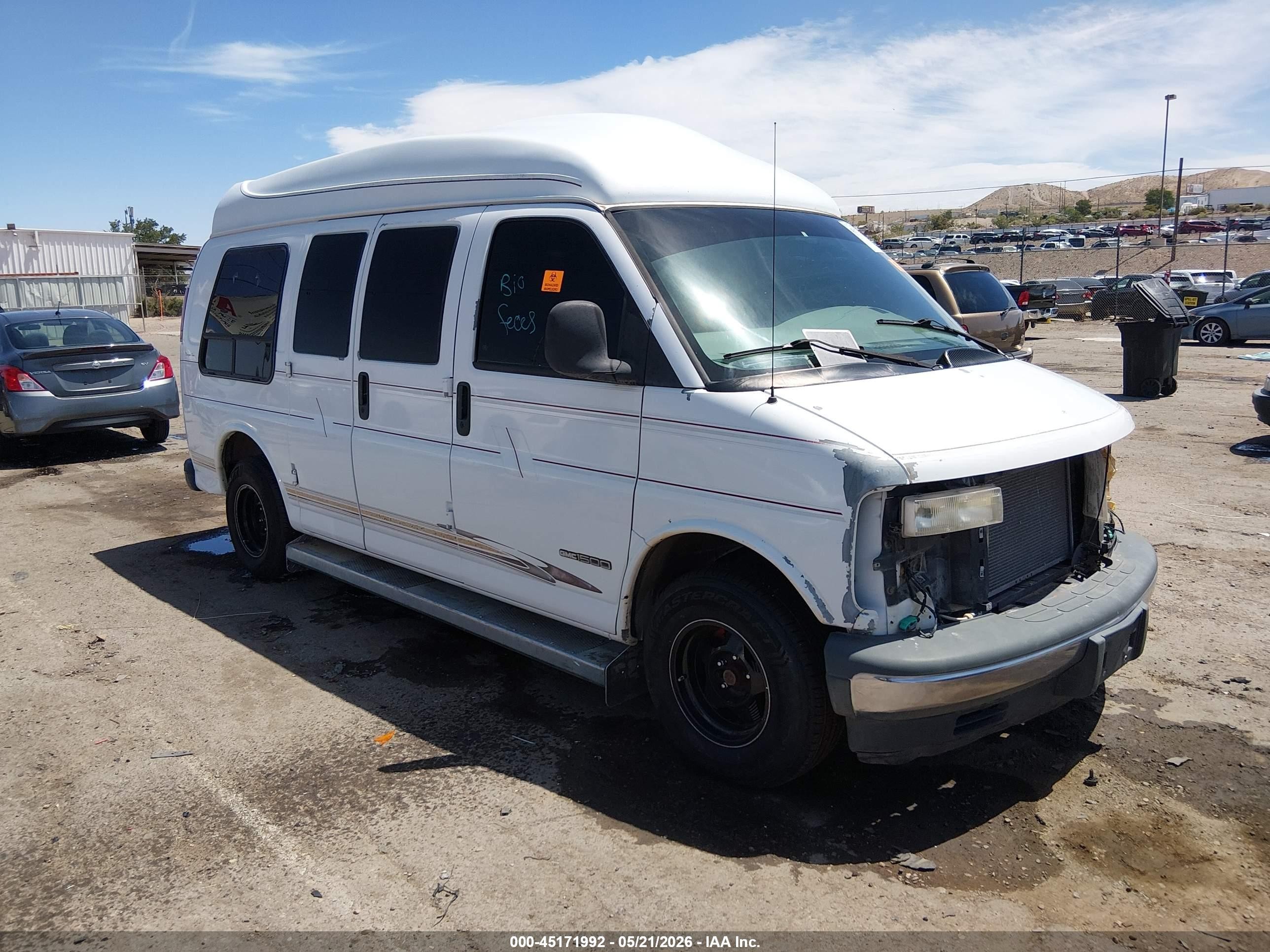 1996 GMC Savana Cargo RV Conversion, VIN 1GDFG15R8T1036659 — Normal wear