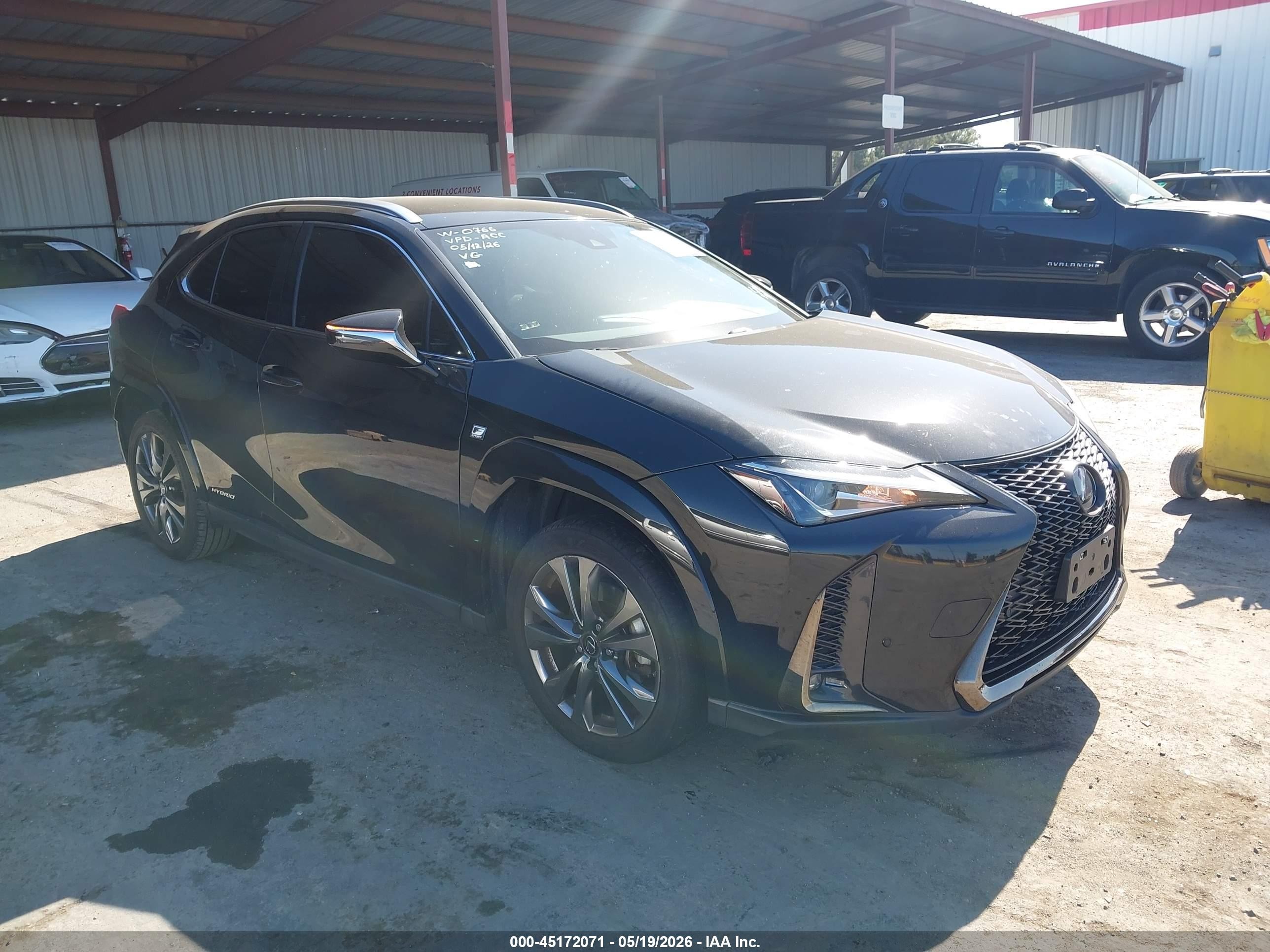 2022 Lexus UX 250h F Sport, VIN JTHE9JBH6N2056023 — Перед