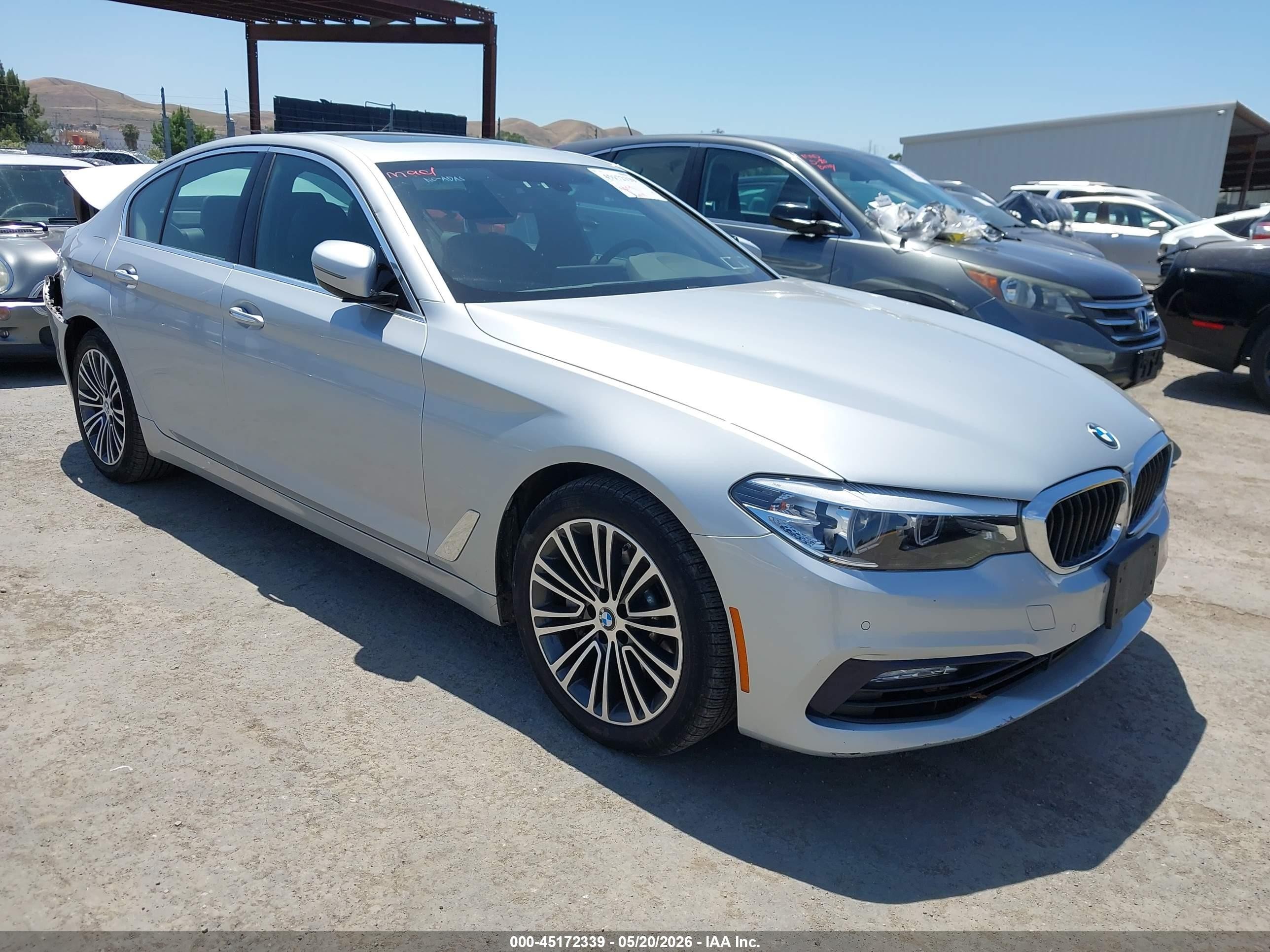 2018 BMW 5 Series 530i xDrive, VIN WBAJA7C52JWC75384 — Rear end