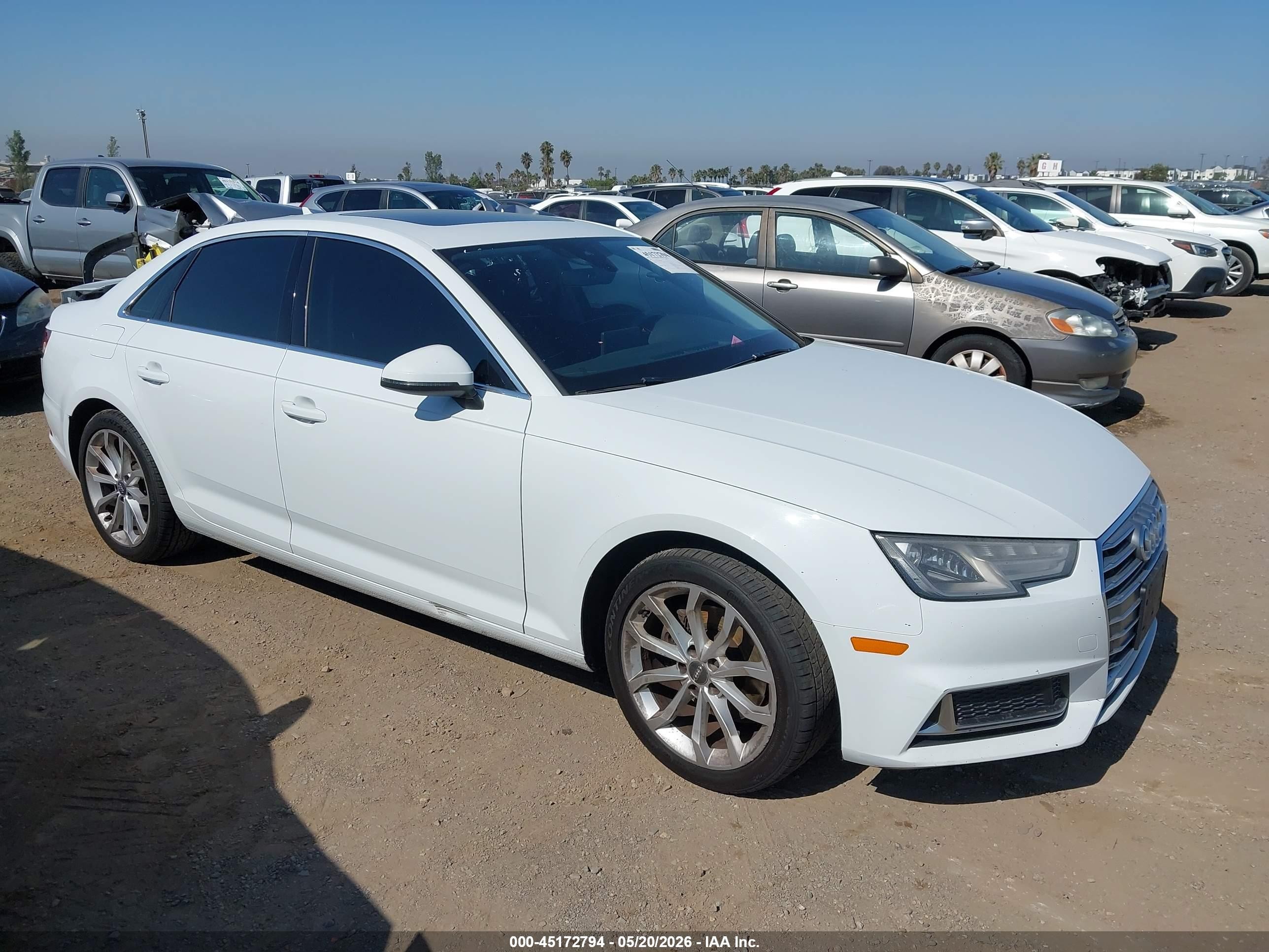 2019 Audi A4 Premium, VIN WAUGMAF47KA061200 — Зад