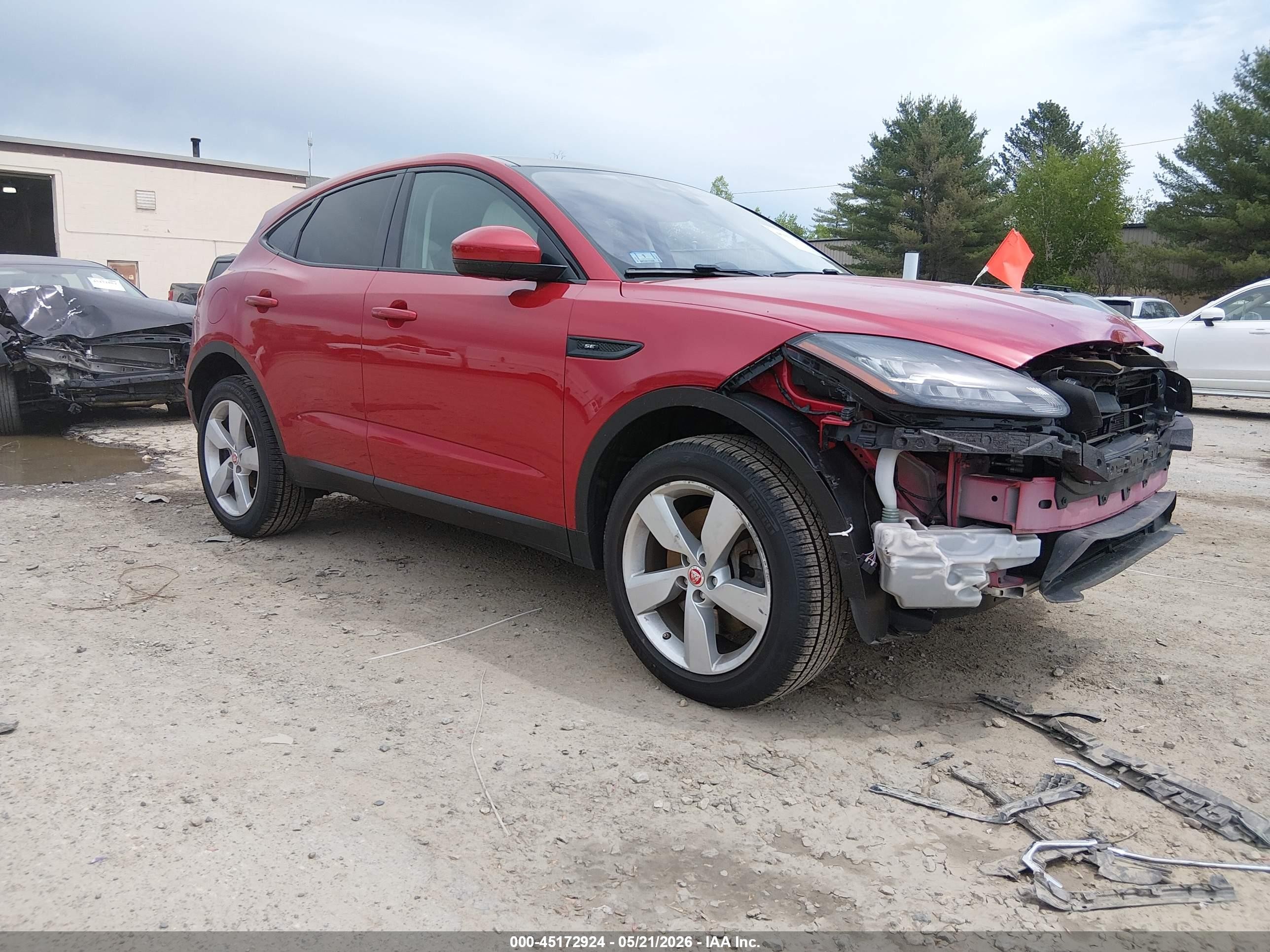 2020 Jaguar E-Pace SE, VIN SADFP2FX0L1Z80225 — Front end
