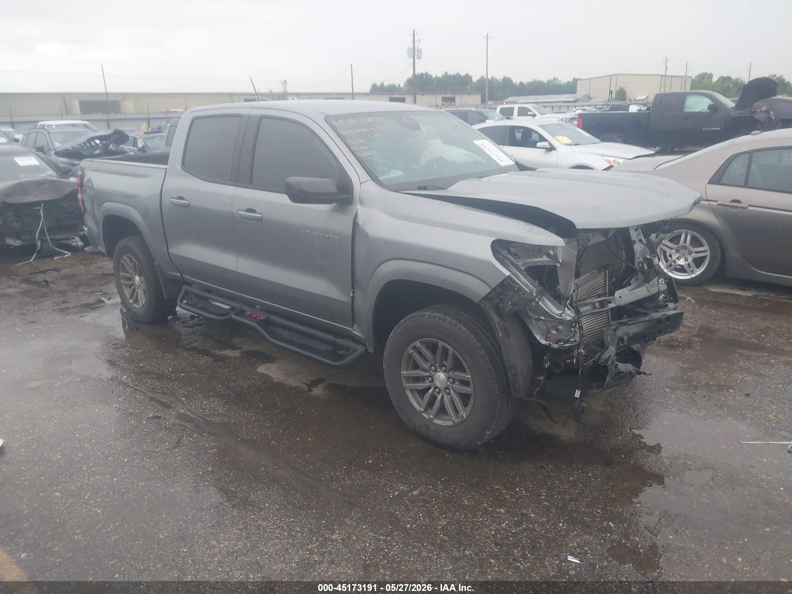 2023 Chevrolet Colorado 2WD LT, VIN 1GCGSCEC8P1179888 — Front end