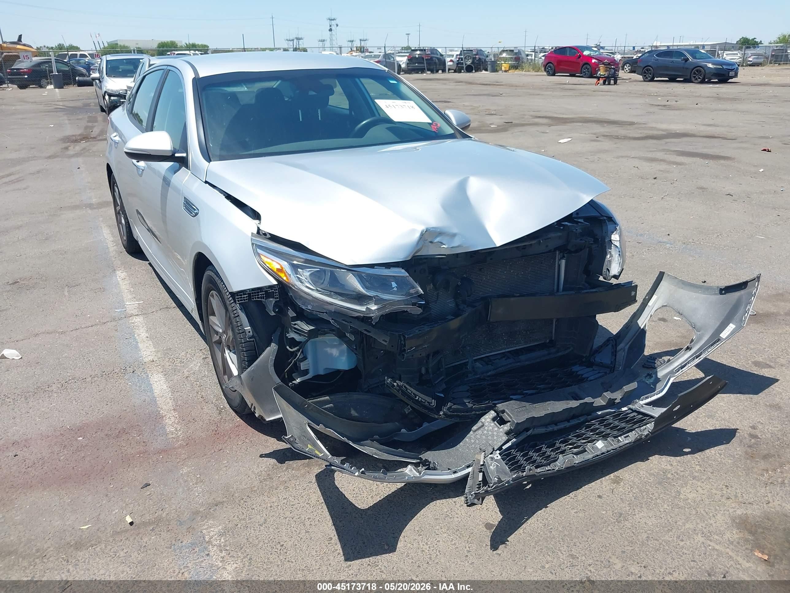 2019 Kia Optima S, VIN 5XXGT4L37KG337141 — Front end