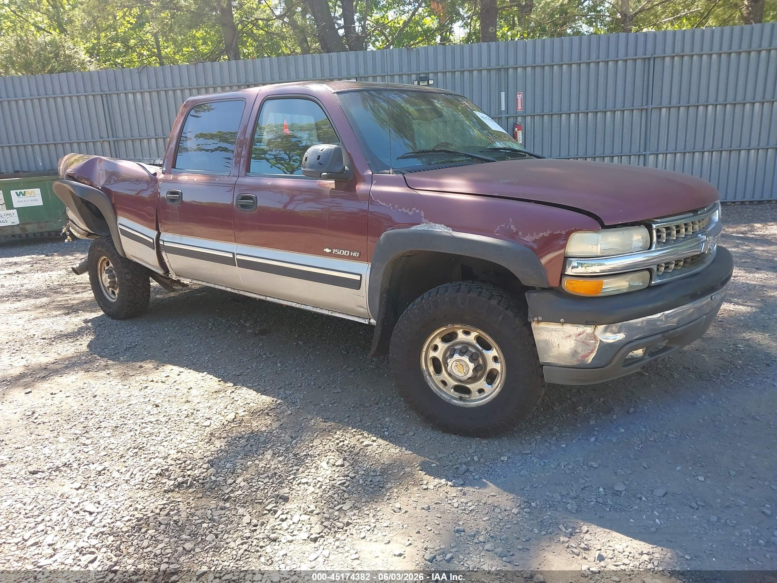 2002 Chevrolet Silverado 1500HD LT, VIN 1GCGK13U52F218657 — Rear end