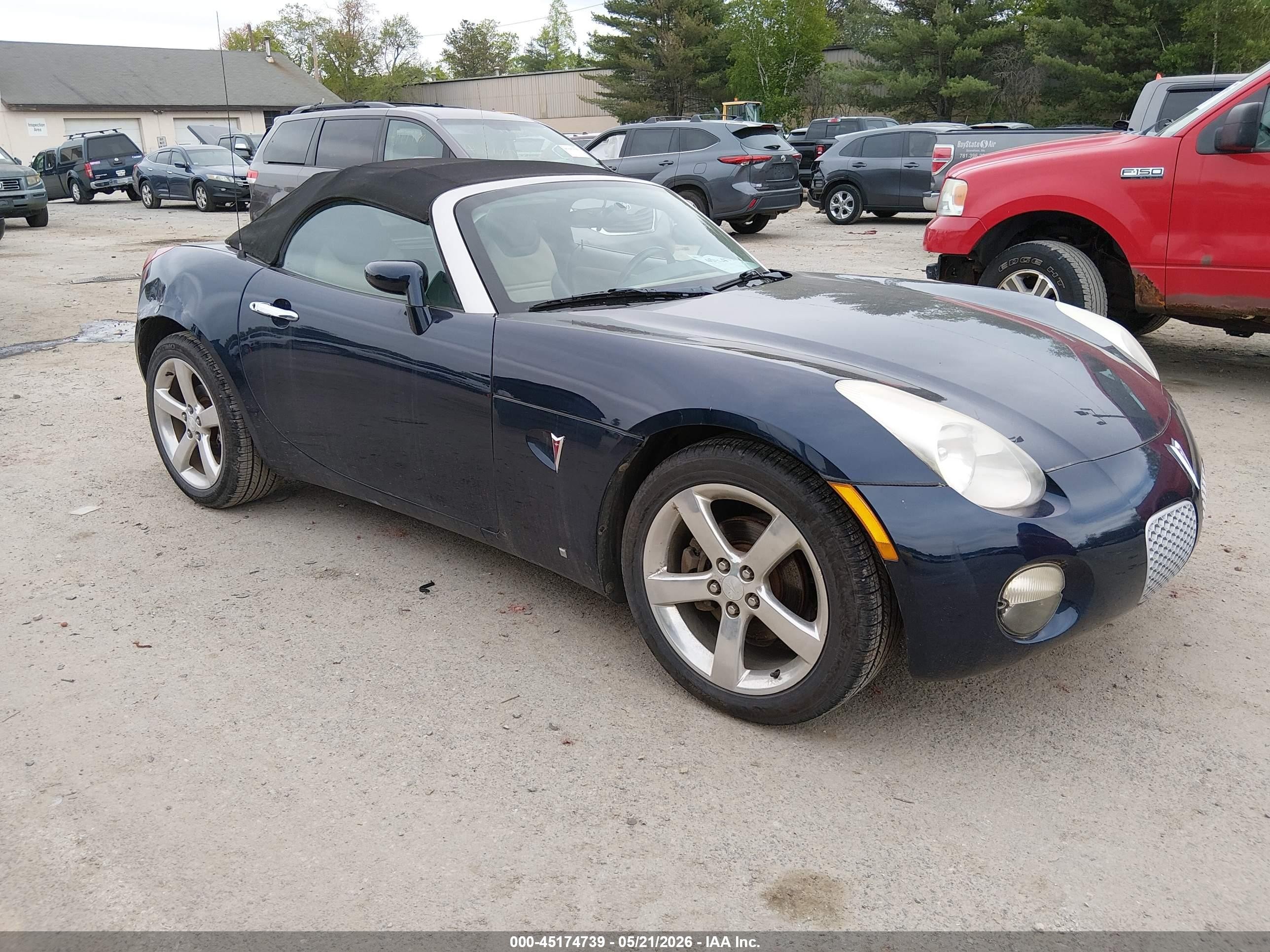 2006 Pontiac Solstice, VIN 1G2MB35B36Y115648 — Rear end