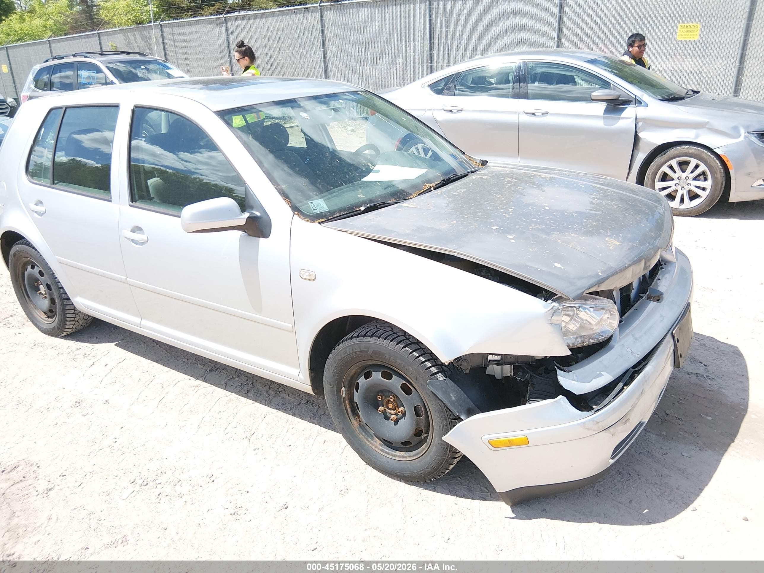 2002 Volkswagen Golf GLS, VIN 9BWGP61J224074896 — Front end