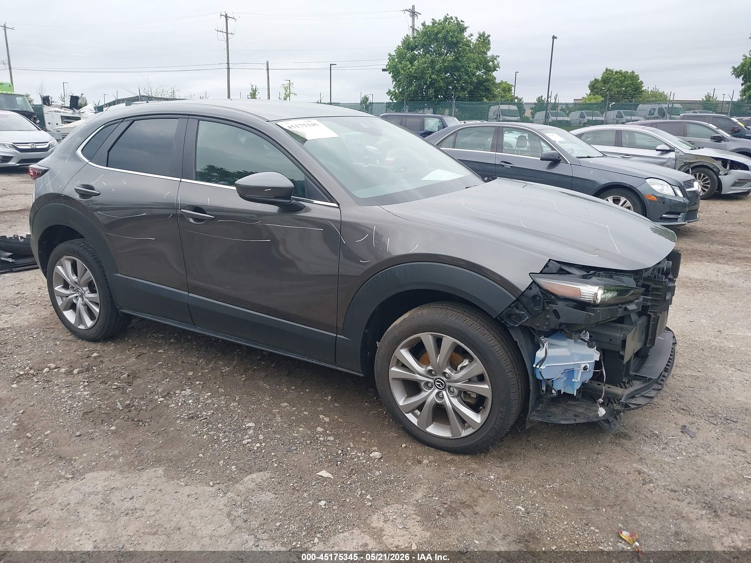 2021 Mazda CX-30 Select, VIN 3MVDMABL7MM213158 — Front end