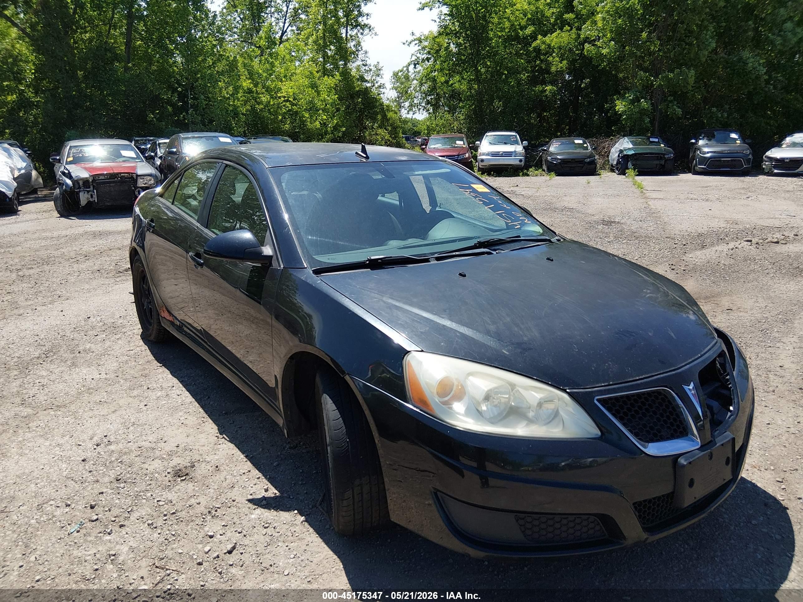 2010 Pontiac G6 1SA, VIN 1G2ZA5E01A4150417 — Side