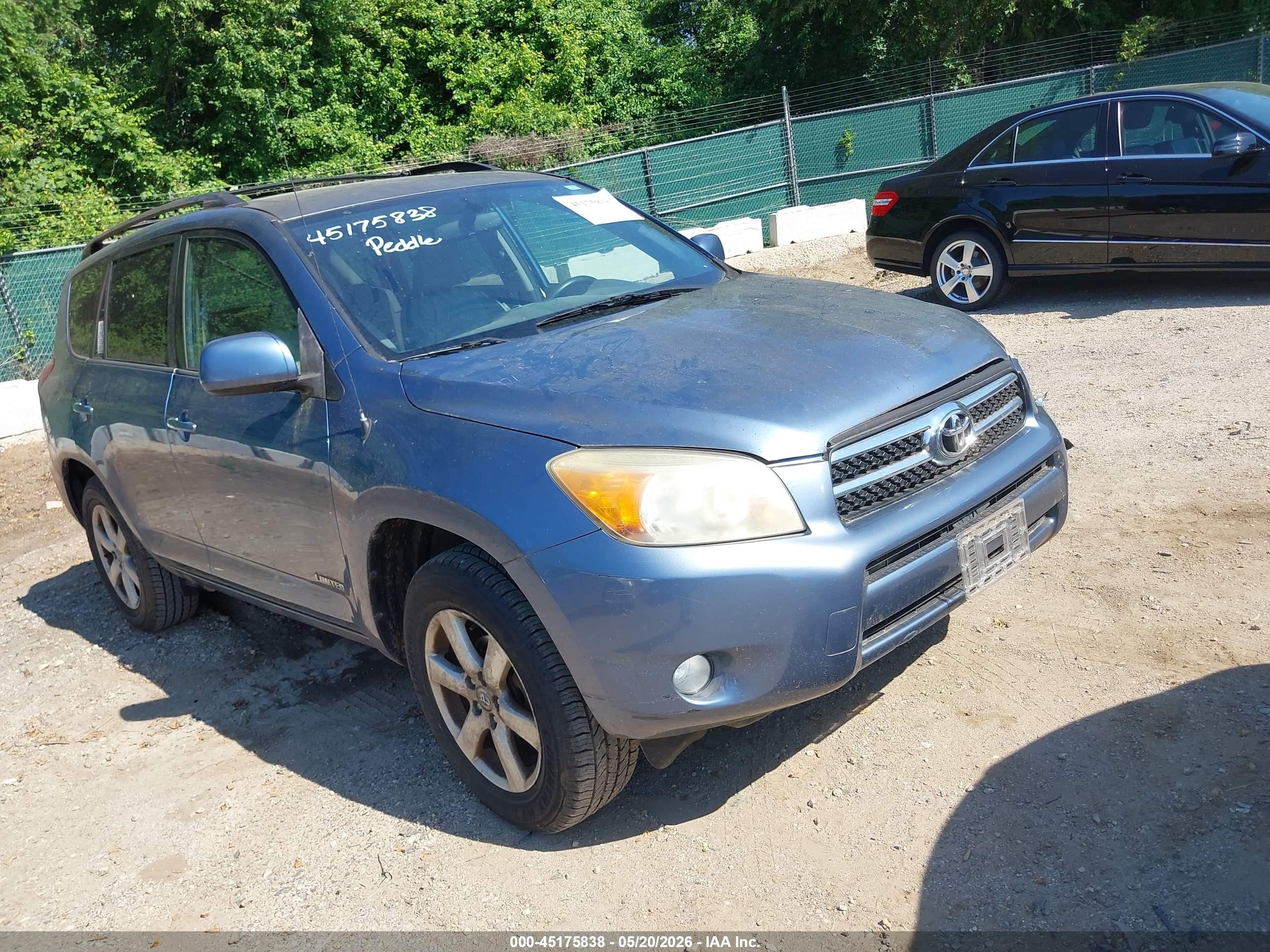 2007 Toyota RAV4 Limited, VIN JTMBD31V076025075 — Normal wear