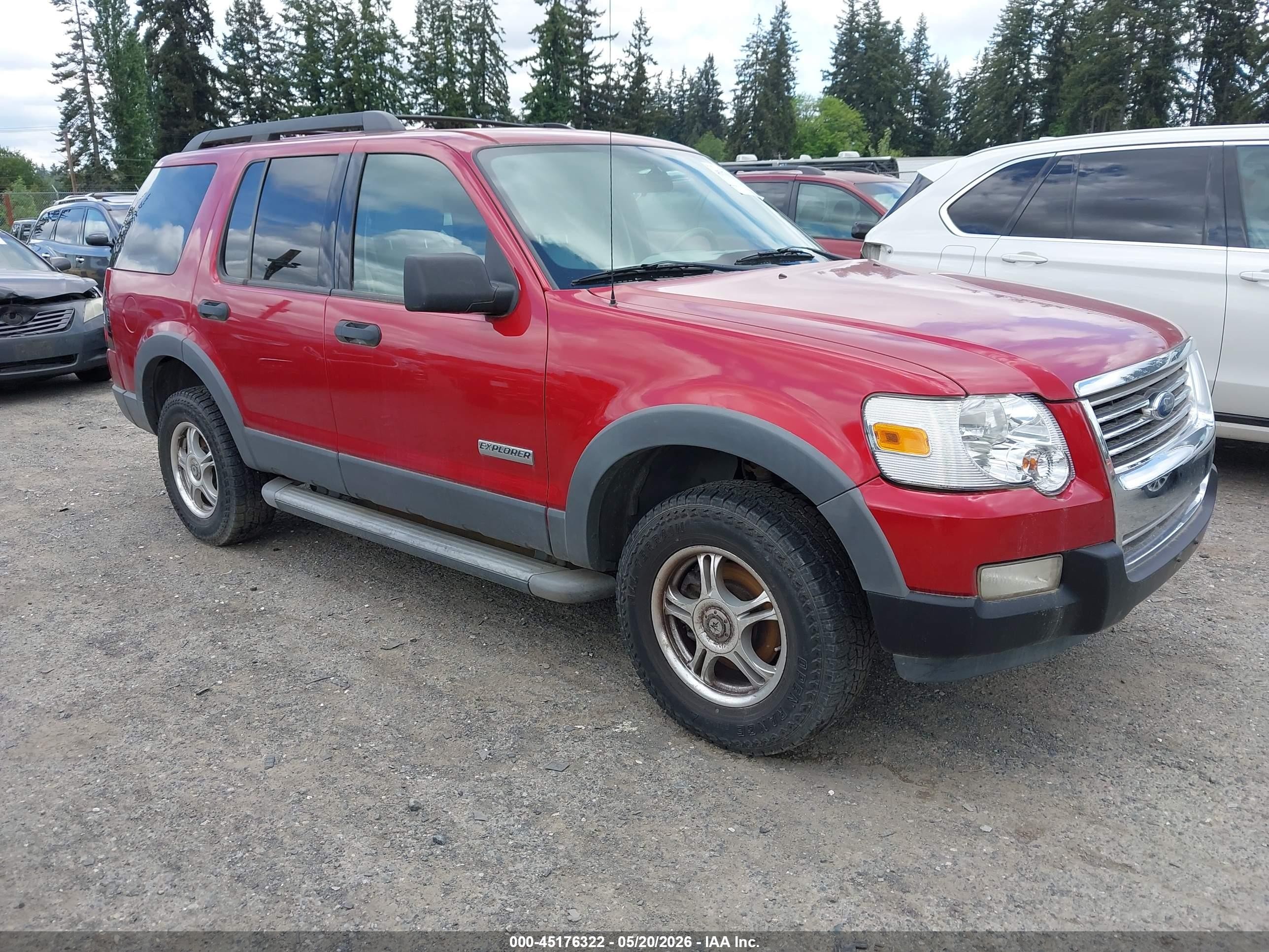 2006 Ford Explorer XLT, VIN 1FMEU73E06UB50634 — Normal wear