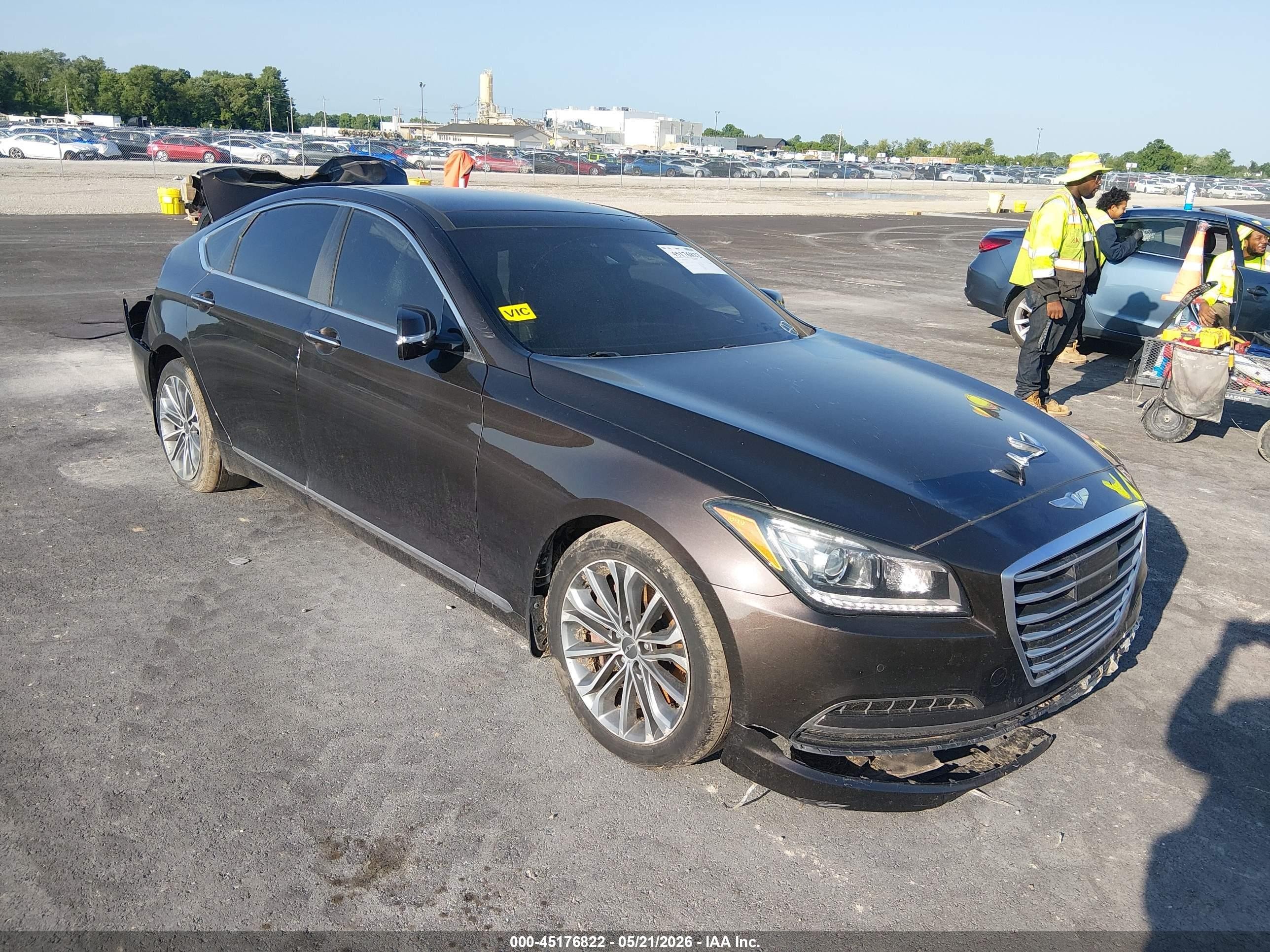 2015 Hyundai Genesis 3.8L, VIN KMHGN4JE4FU073886 — Rear end