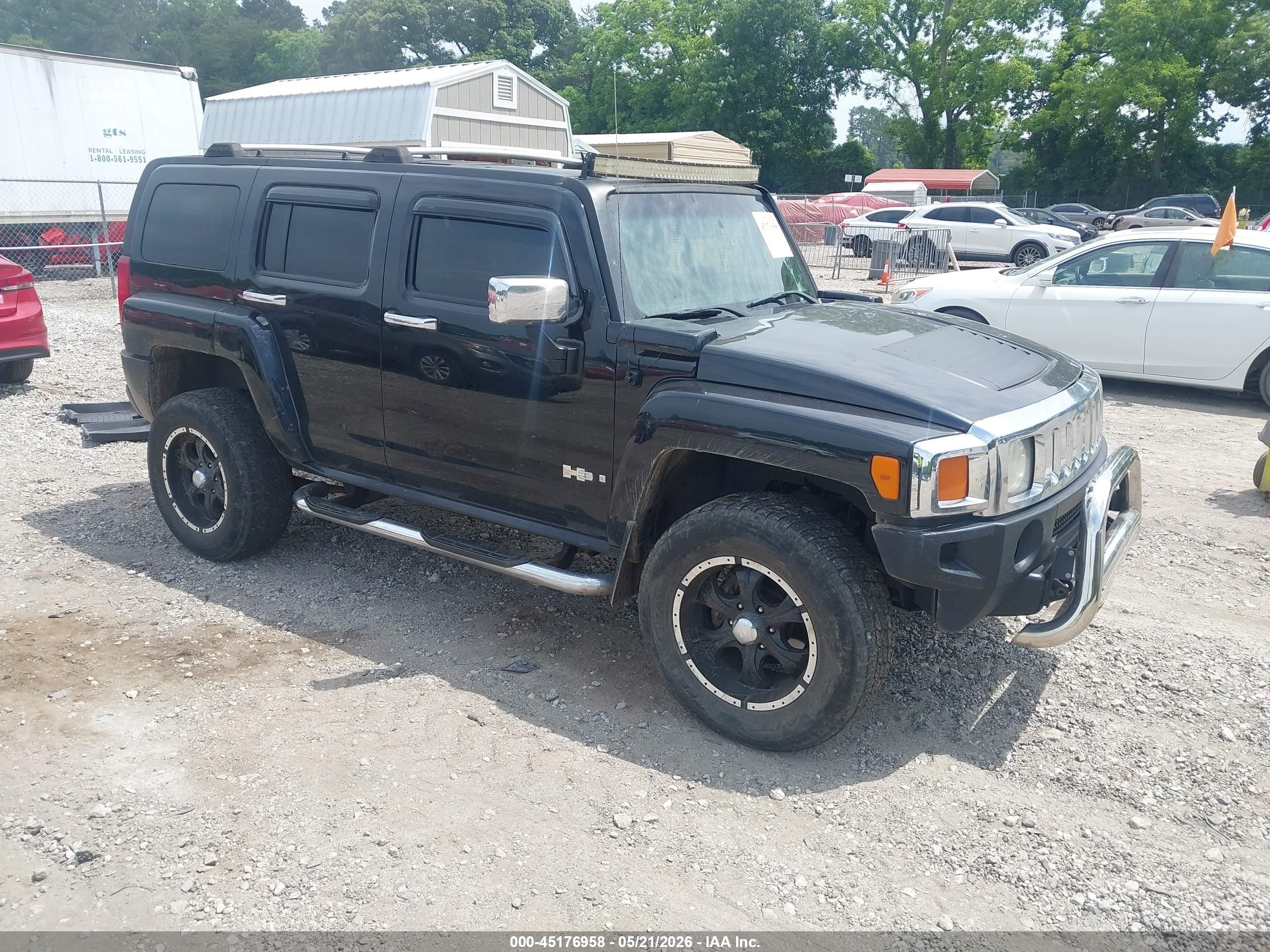2006 Hummer H3, VIN 5GTDN136X68162455 — Rear end